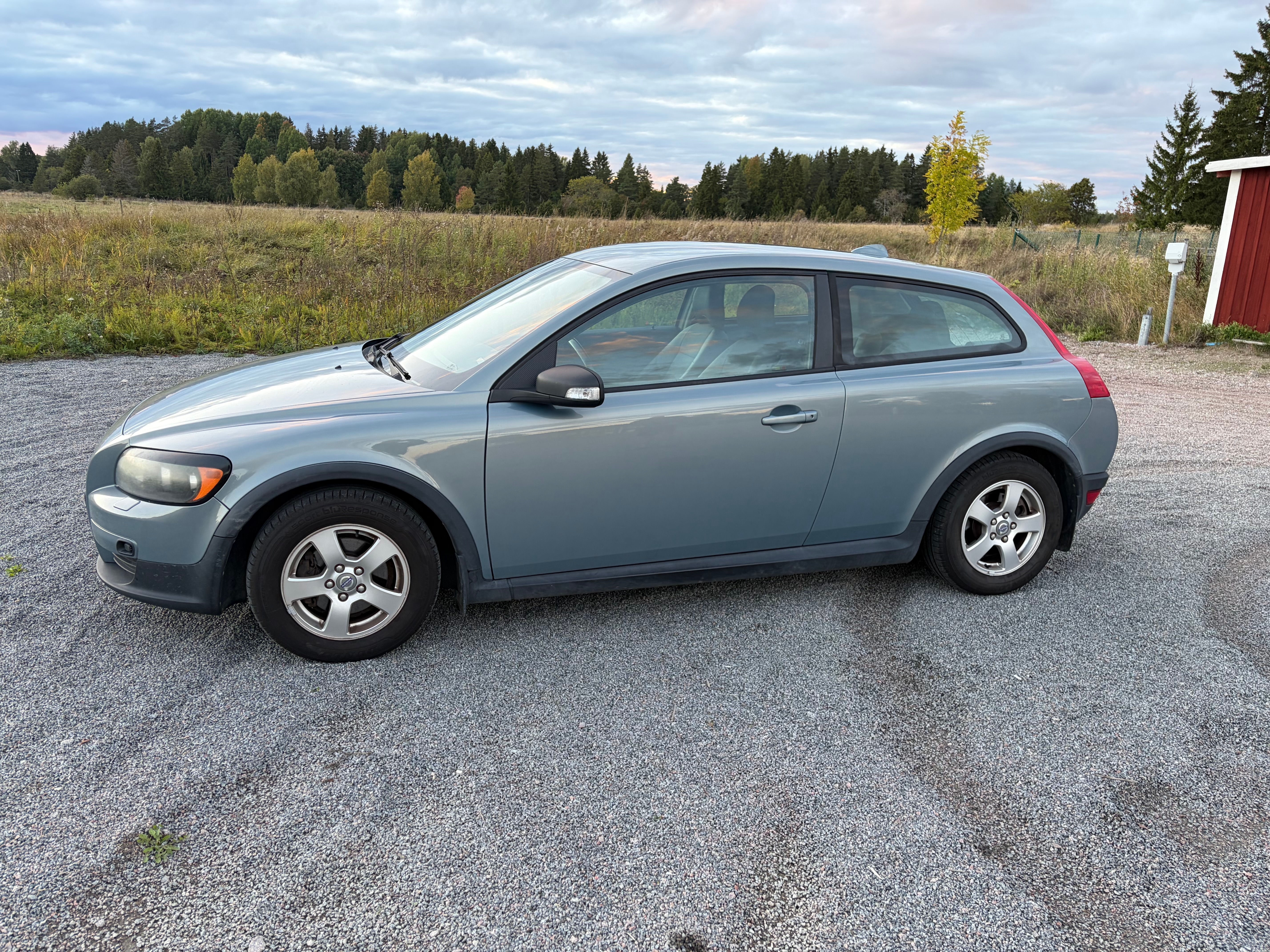 Volvo C30 1.8F Manuell 2008, bild 2/8