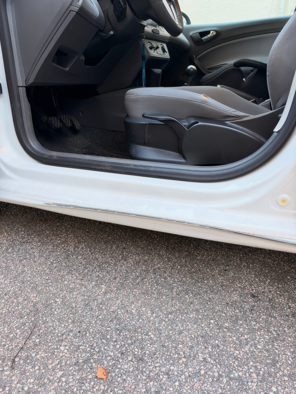 Seat Ibiza 5-dörrar 1.4 16v Manuell 2009, bild 6/9
