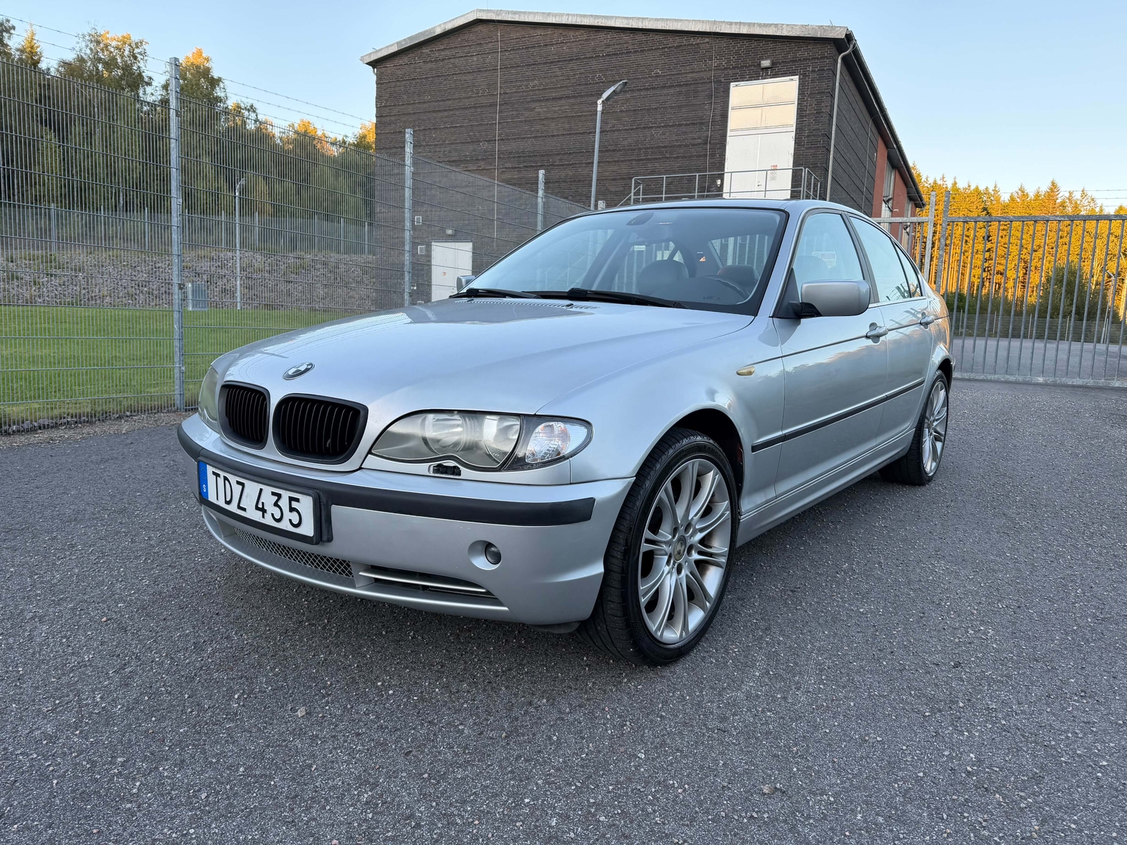 BMW 330