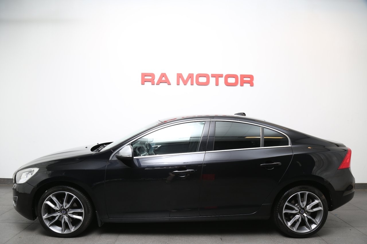 Volvo S60 T3 150hk Momentum 2012, bild 3/24