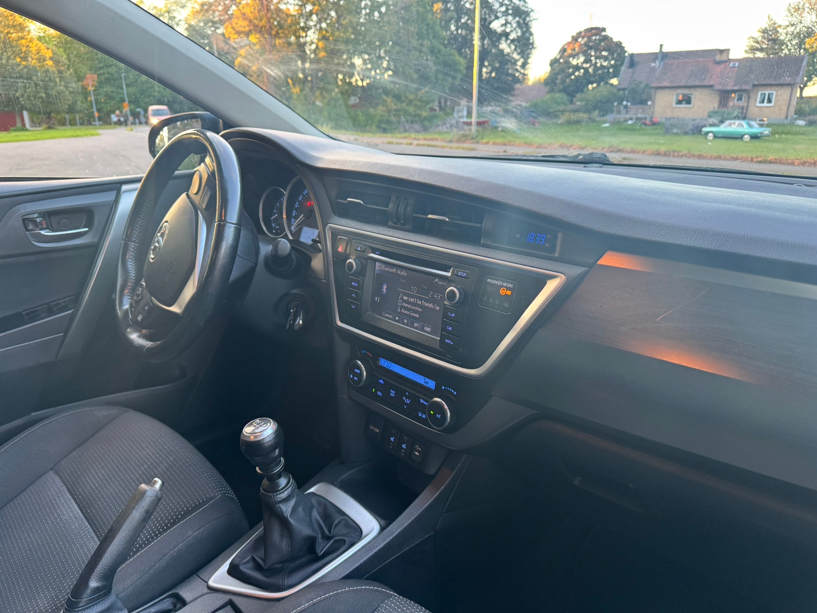 Toyota Auris 1.4 D-4D Manuell 2013, bild 7/10