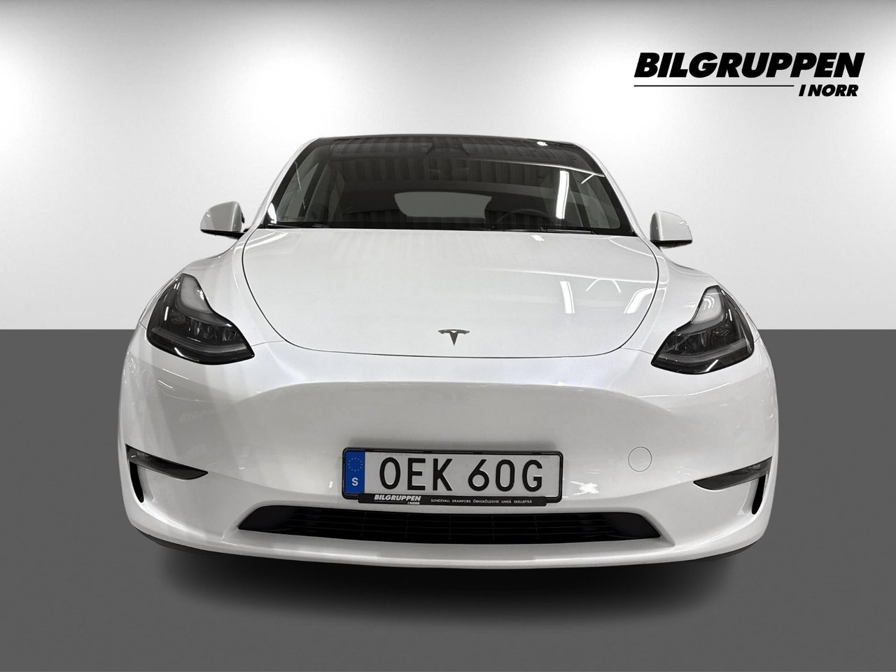 Tesla Model Y 2023, photo 2/10