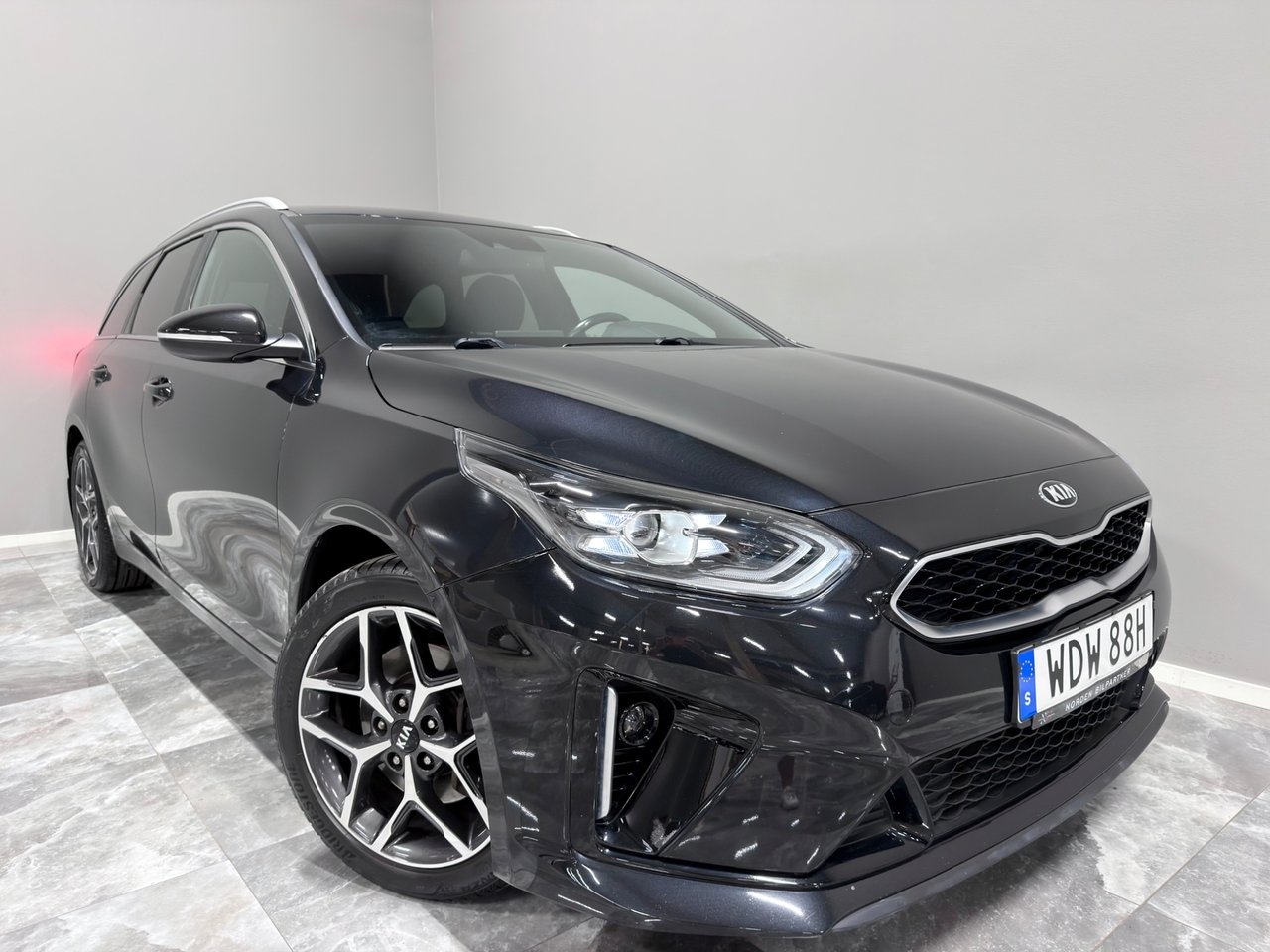 Kia Ceed 2019, bild 2/10