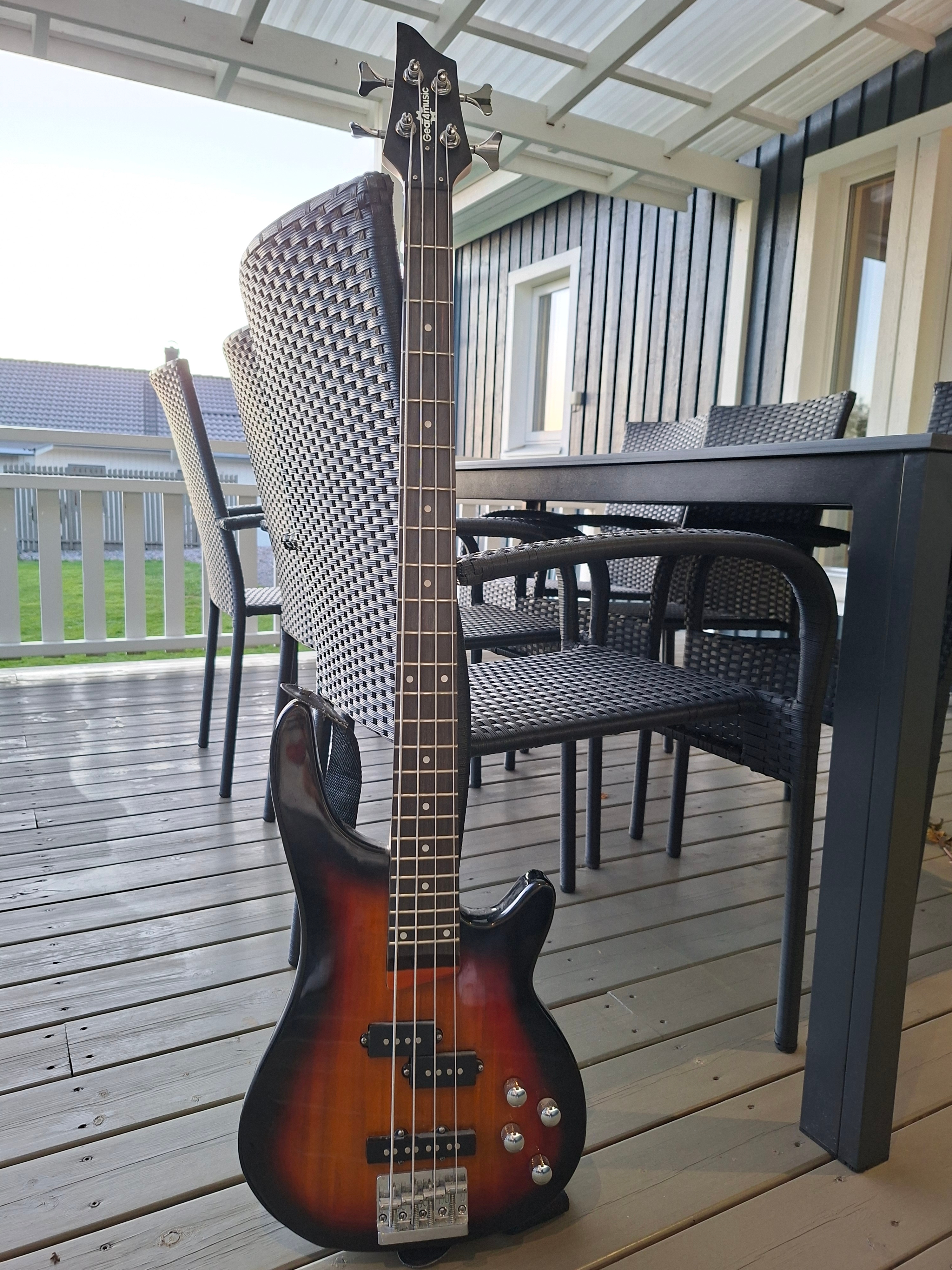 Basgitarr