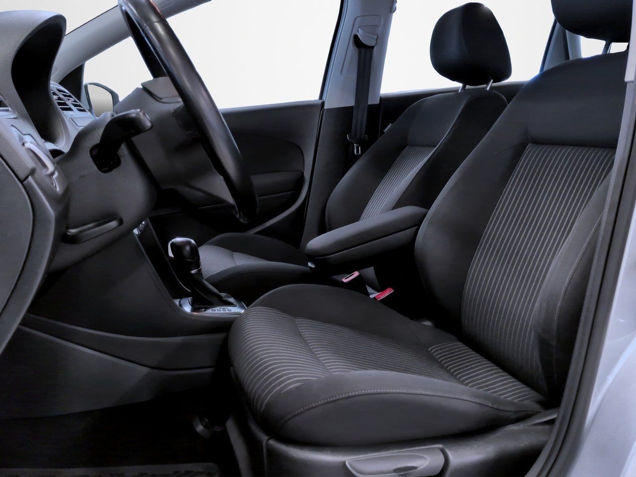 Volkswagen Polo 5-dörrar 1.2 TSI GT 2011, bild 6/10