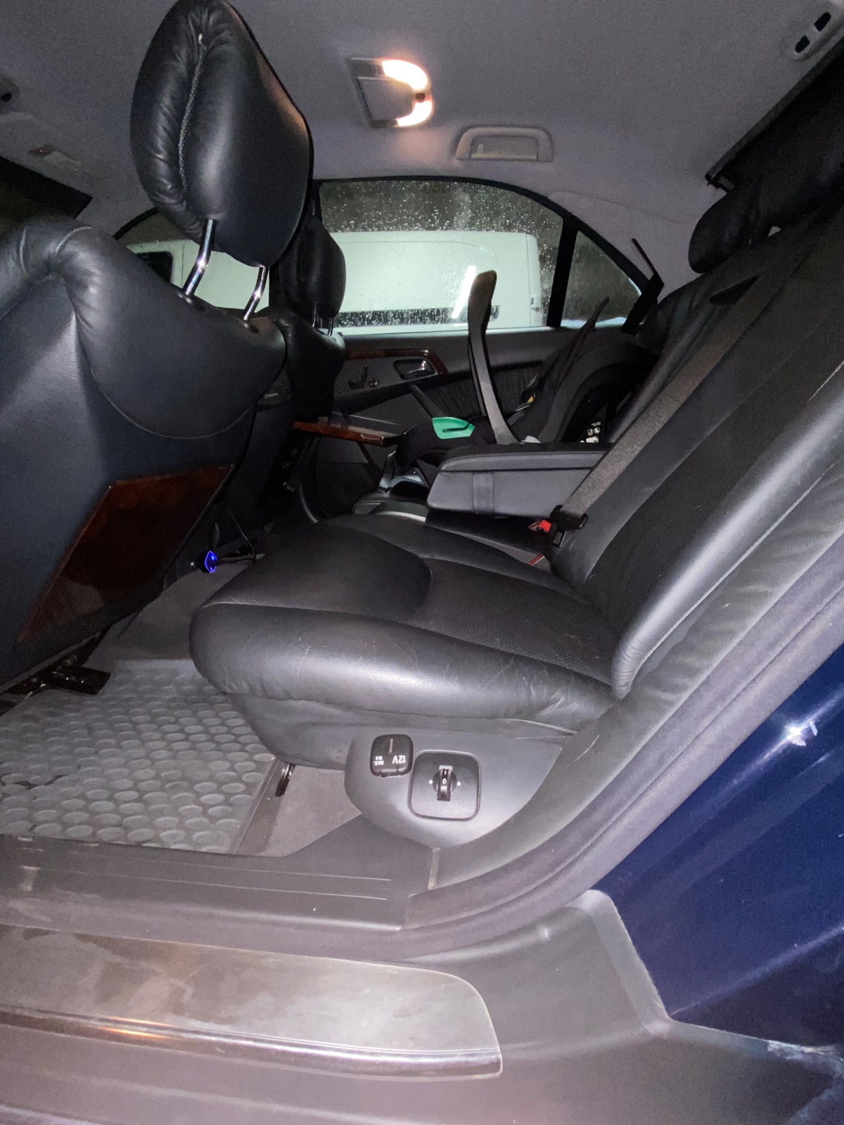 Mercedes-Benz S 2002, photo 7/7