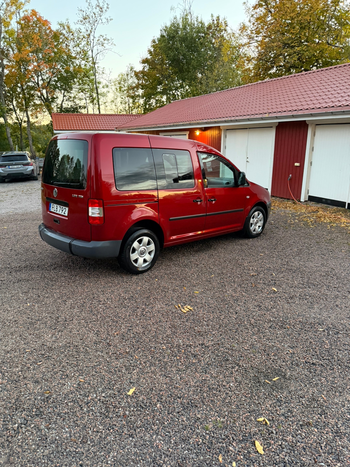 Volkswagen Caddy 2007, kuva 2/6