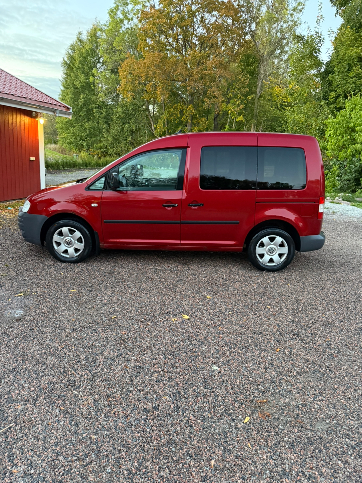 Volkswagen Caddy 2007, kuva 4/6
