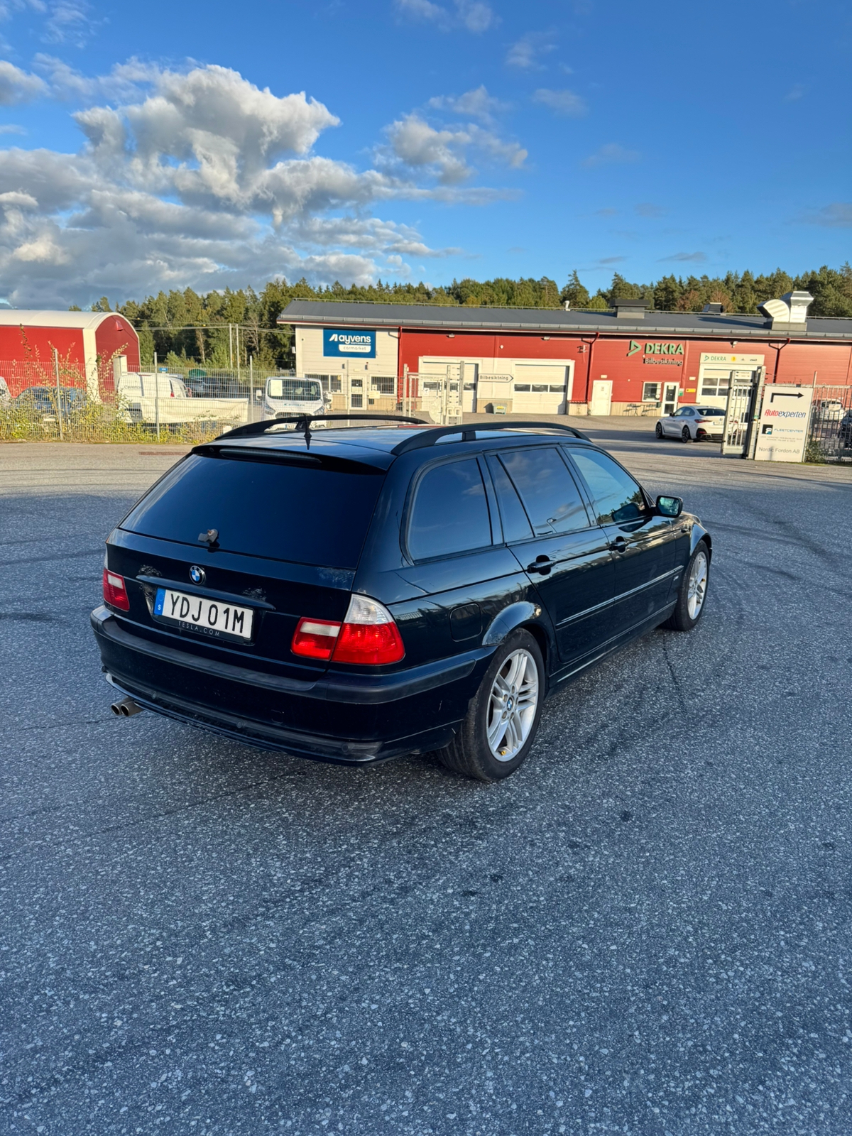 BMW 330 i Touring Manuell M-sport 2002, bild 4/5