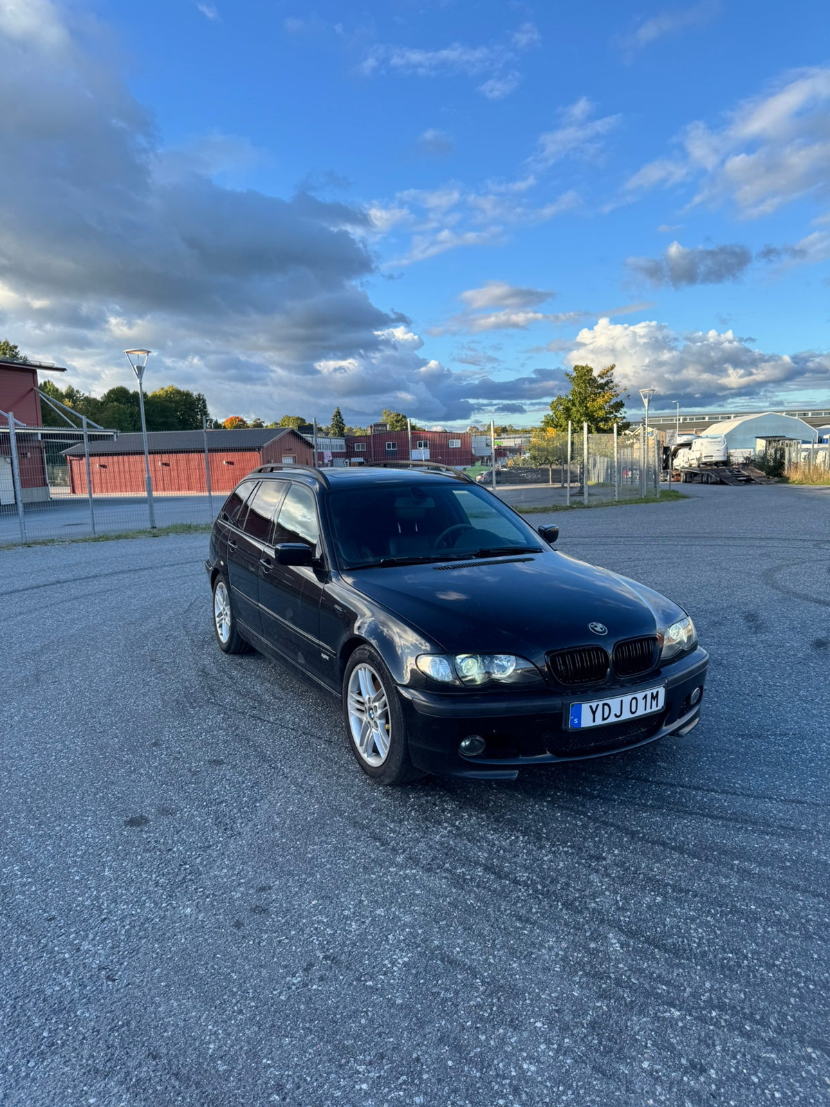 BMW 330