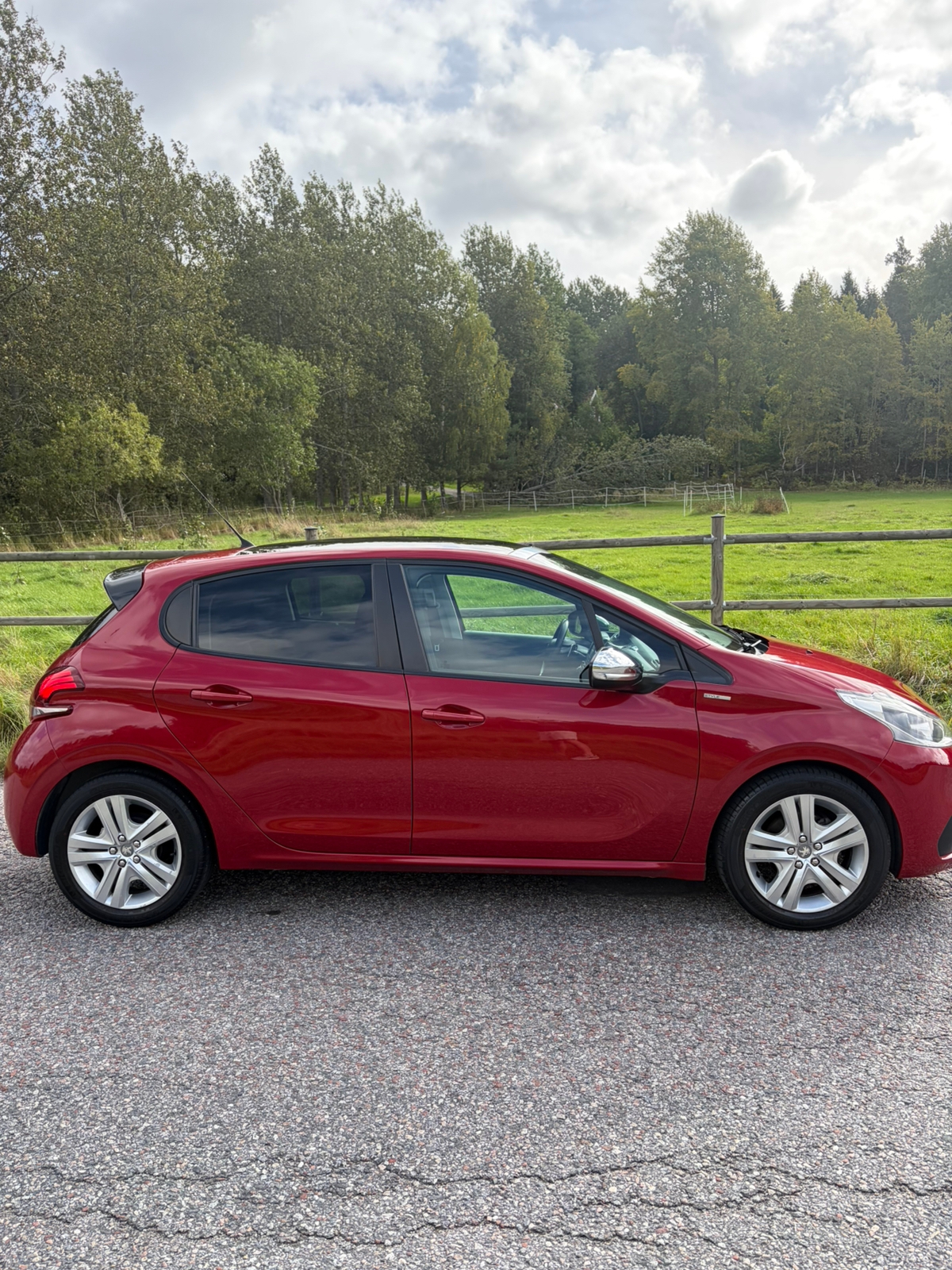 Peugeot 208 2017, bild 5/10