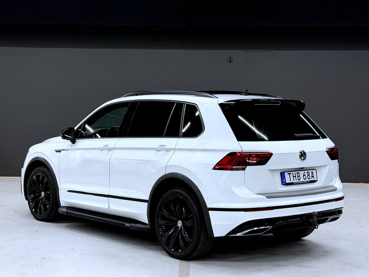 Volkswagen Tiguan 2020, photo 2/10