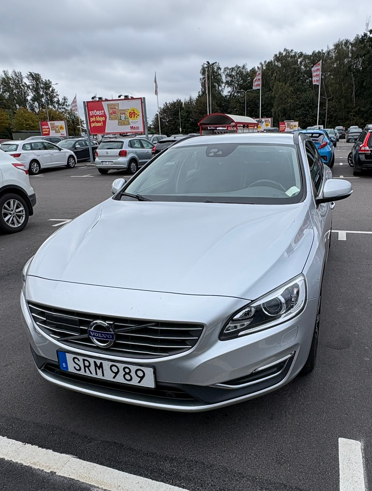 Volvo V60 D4 AWD Geartronic 2018, bild 2/5