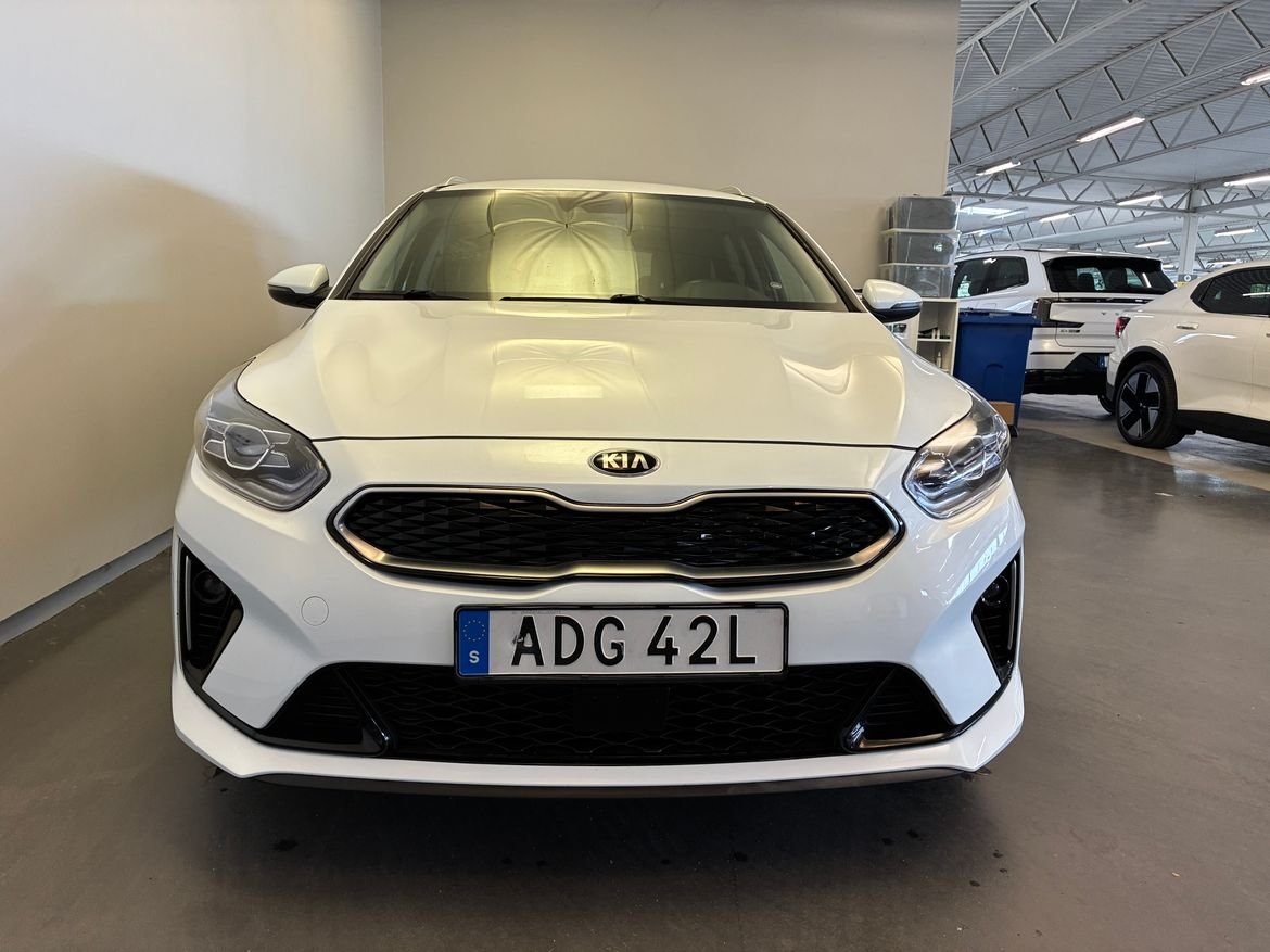 Kia Ceed 1.6 GDi 2020, bild 2/10