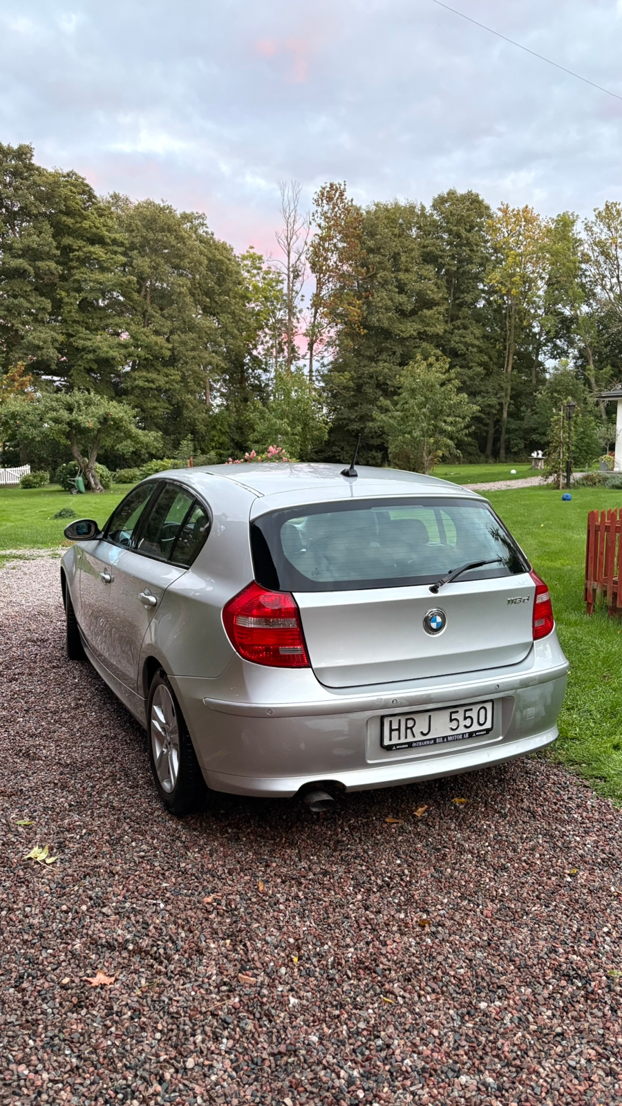 BMW 118 d 5-dörrars Manuell 2009, bild 3/5