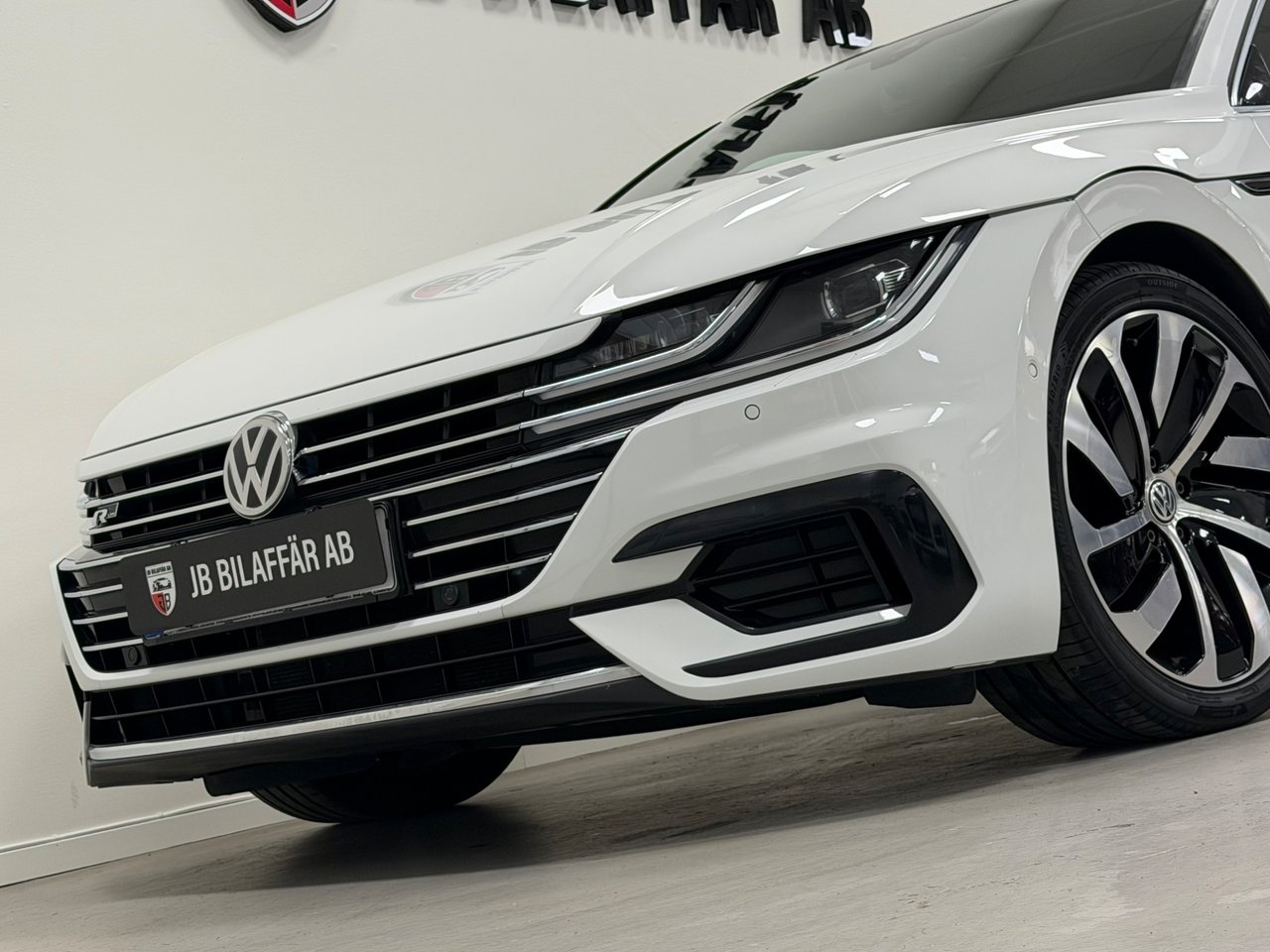 Volkswagen Arteon 2018, bild 2/10