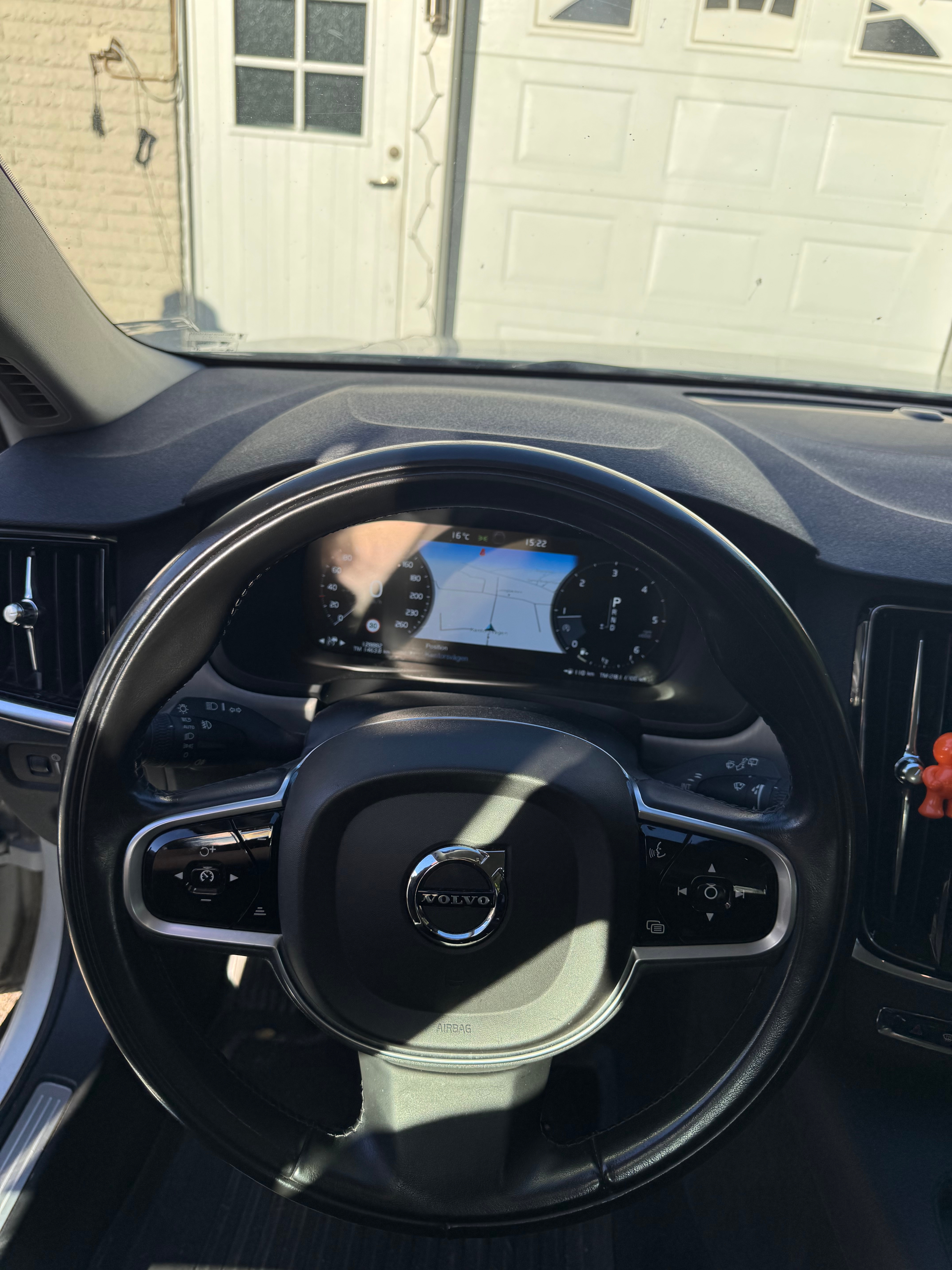 Volvo V90 D4 AWD Geartronic 2019, photo 7/7