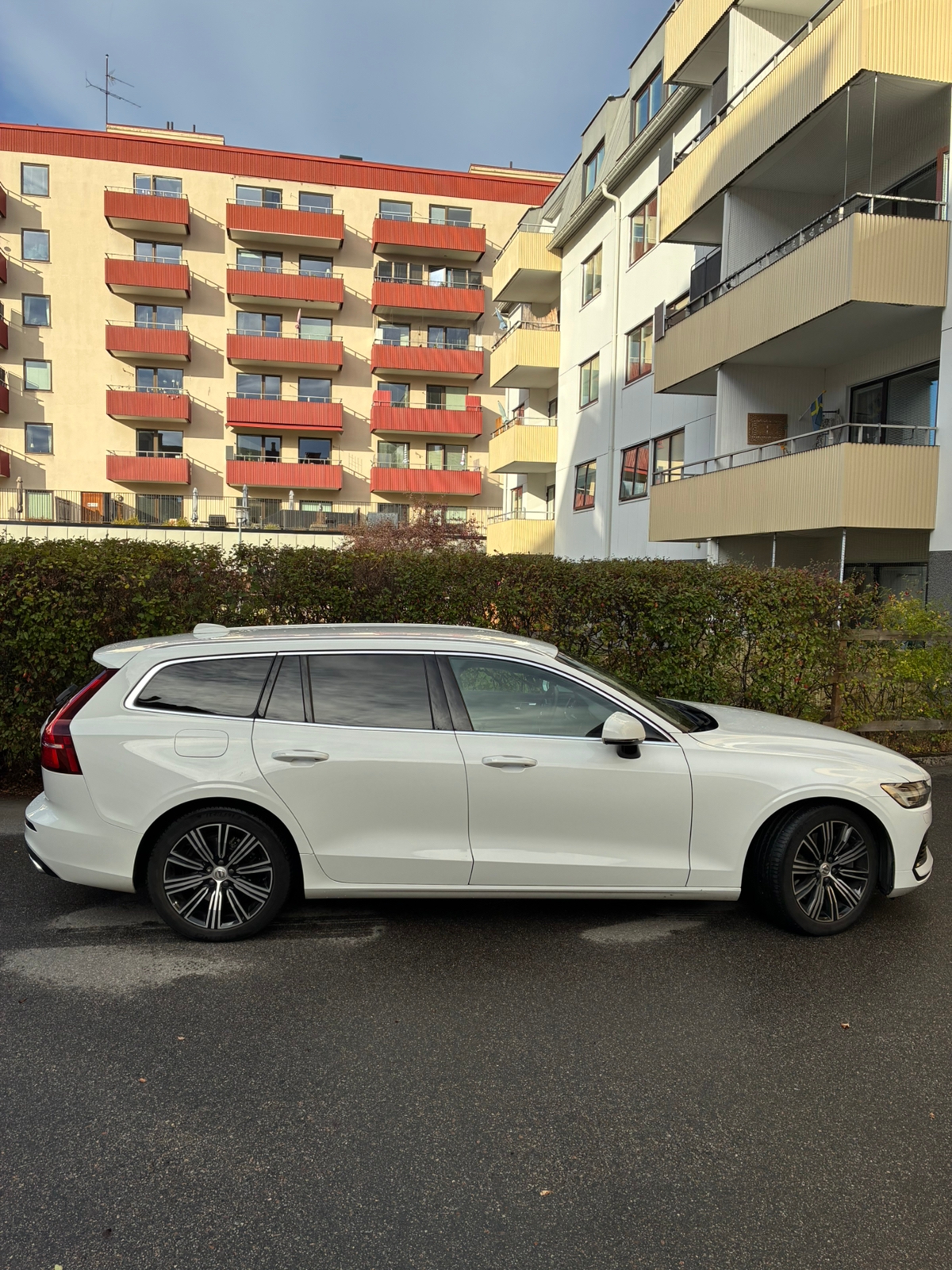Volvo V60 Recharge T6 AWD Geartronic 2022, kuva 7/7