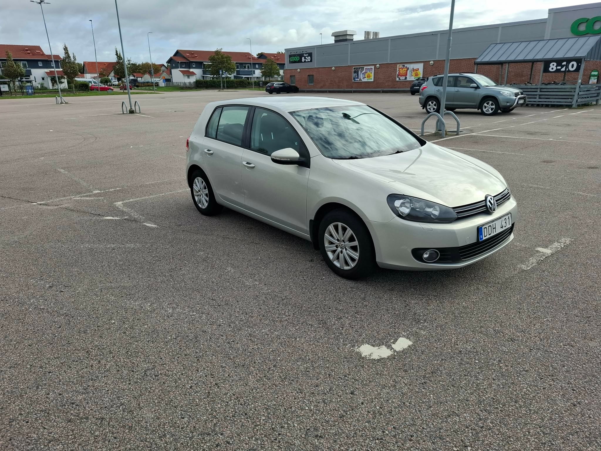 Volkswagen Golf 2011, bild 7/10