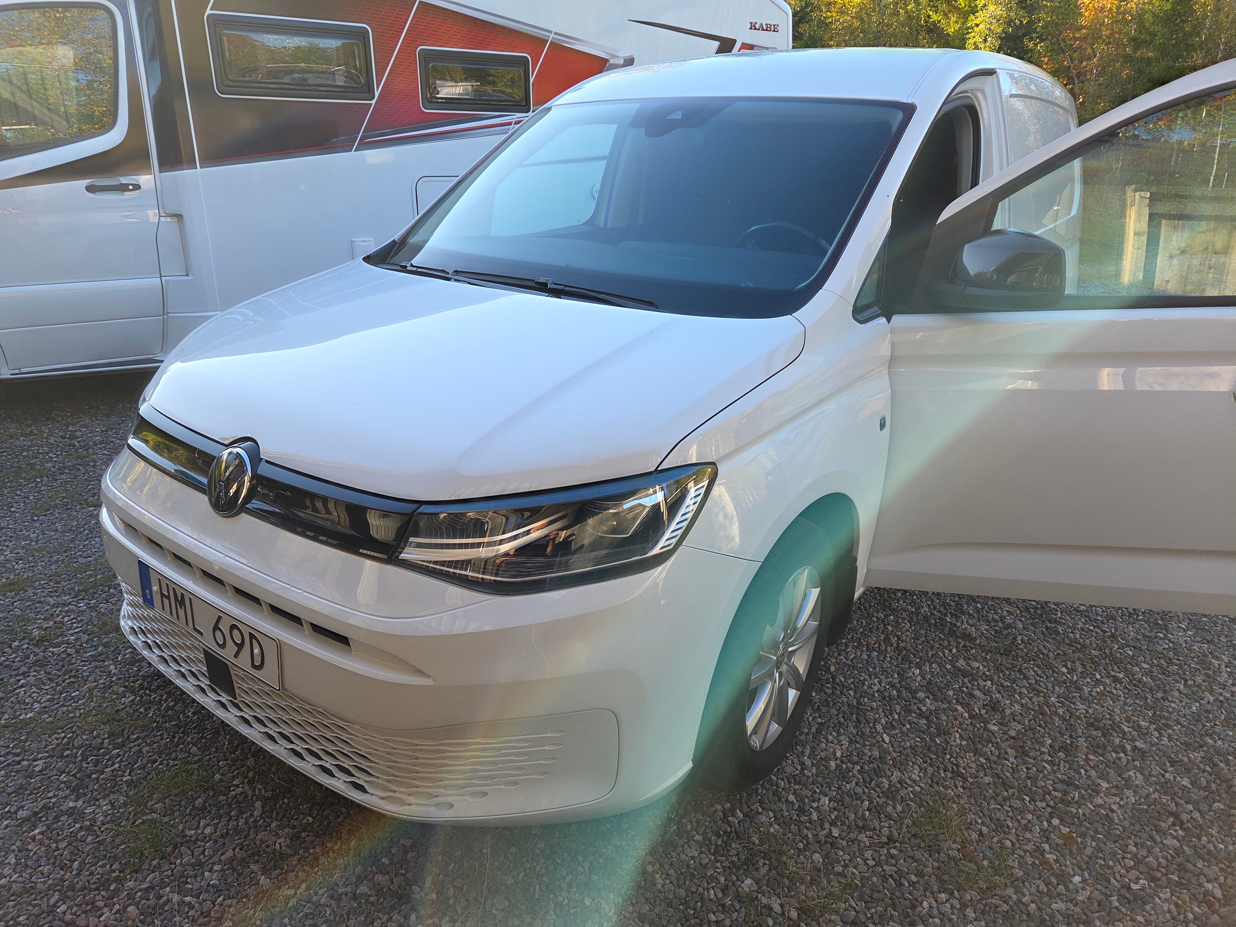 Volkswagen Caddy 2021, bild 3/5