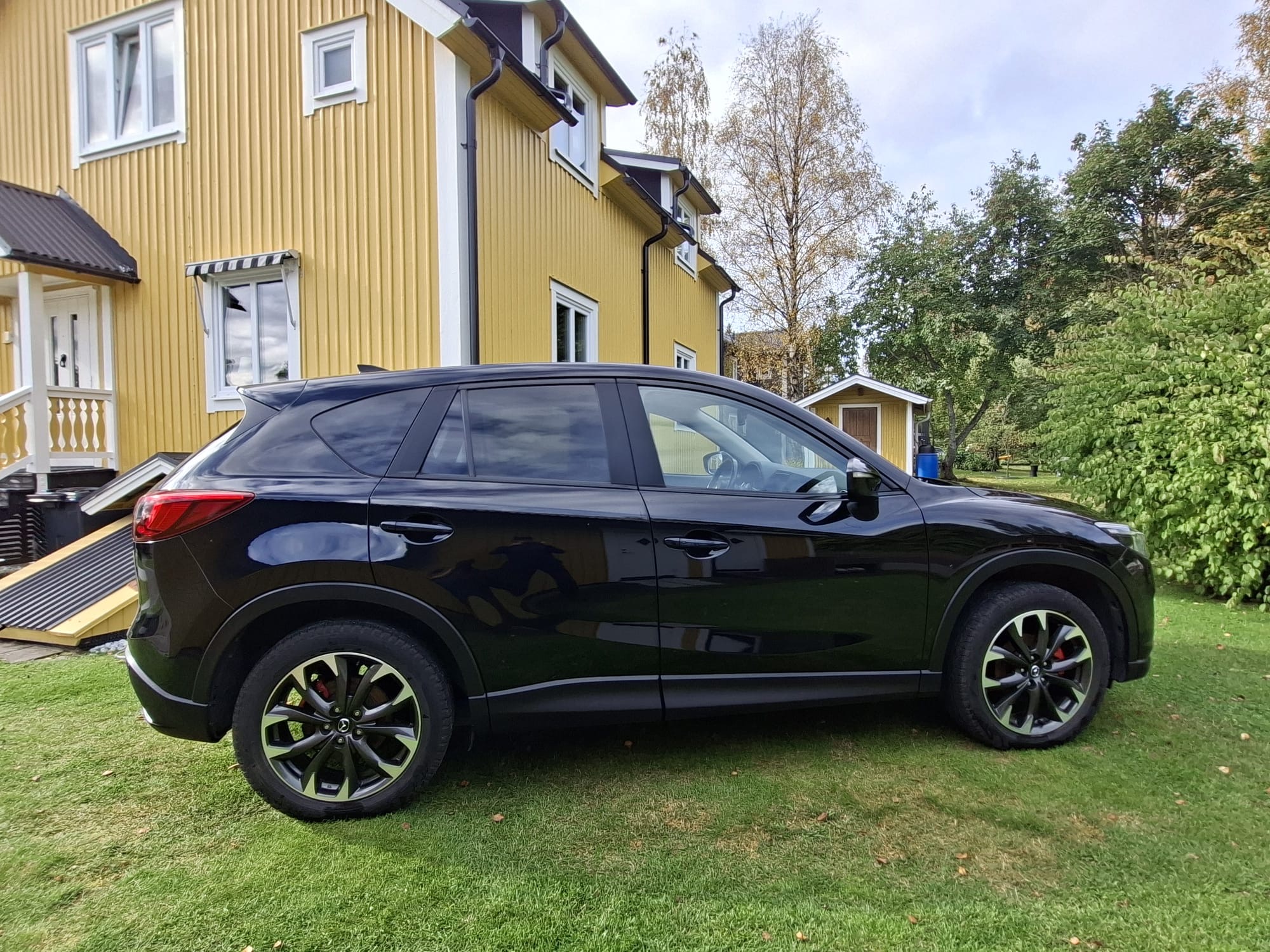 Mazda CX-5 2.2 SKYACTIV-D AWD Automatisk 2015, bild 2/8