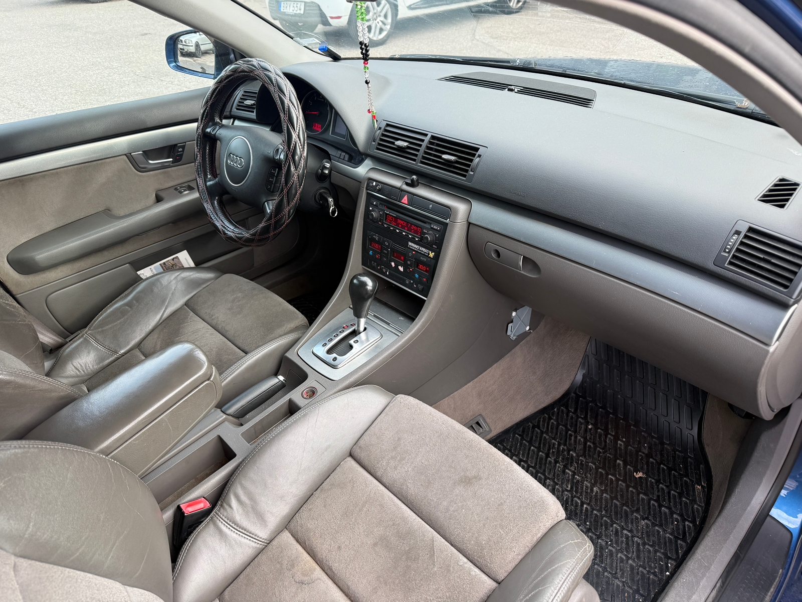 Audi A4 Avant 1.8 T Multitronic 2004, bild 3/5