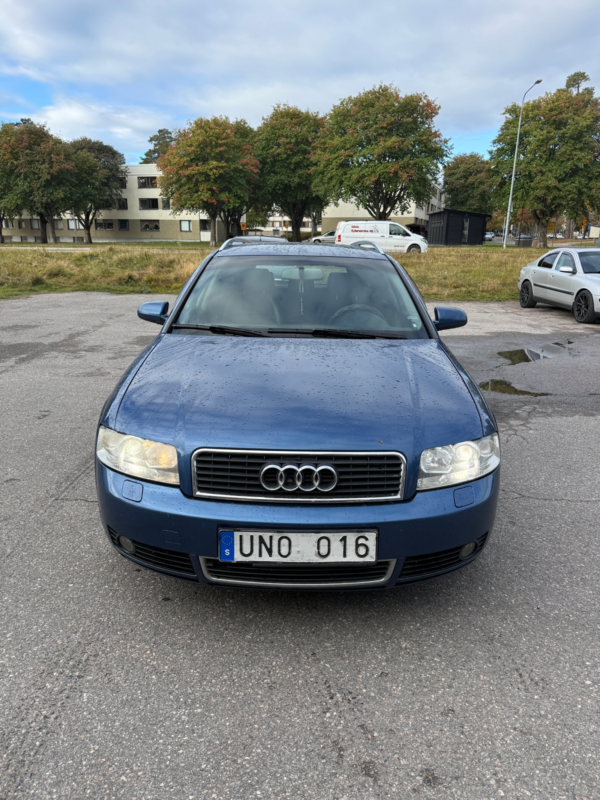 Audi A4 Avant 1.8 T Multitronic 2004, bild 2/5