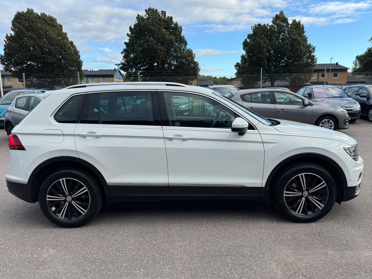 Volkswagen Tiguan 2018, bild 6/38