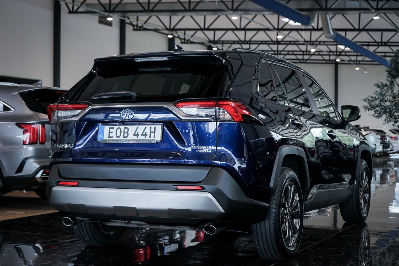 Toyota RAV4 Hybrid AWD-i E-CVT Executive 2023, kuva 5/10