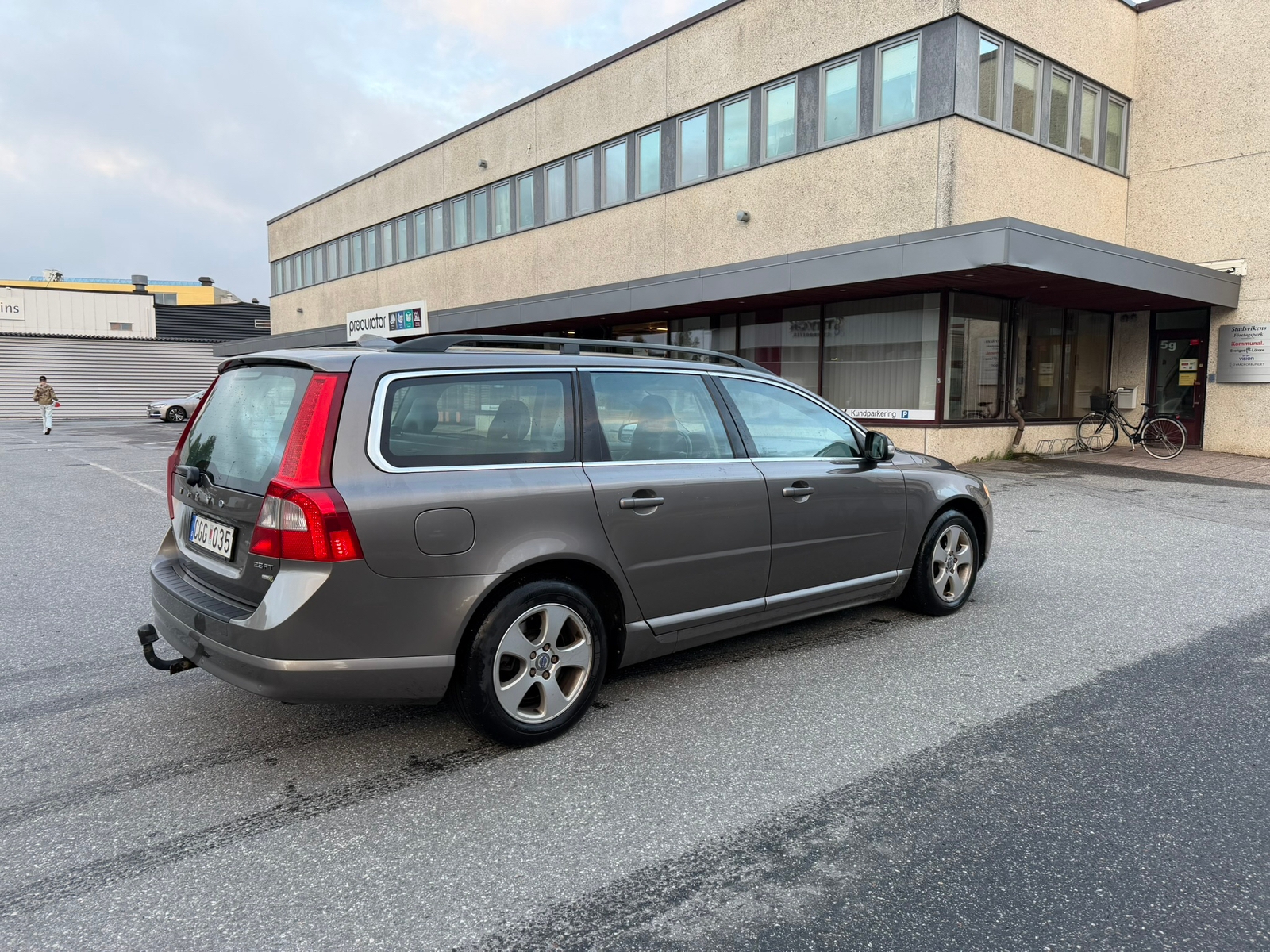 Volvo V70 2.5FT Geartronic 2010, bild 4/8