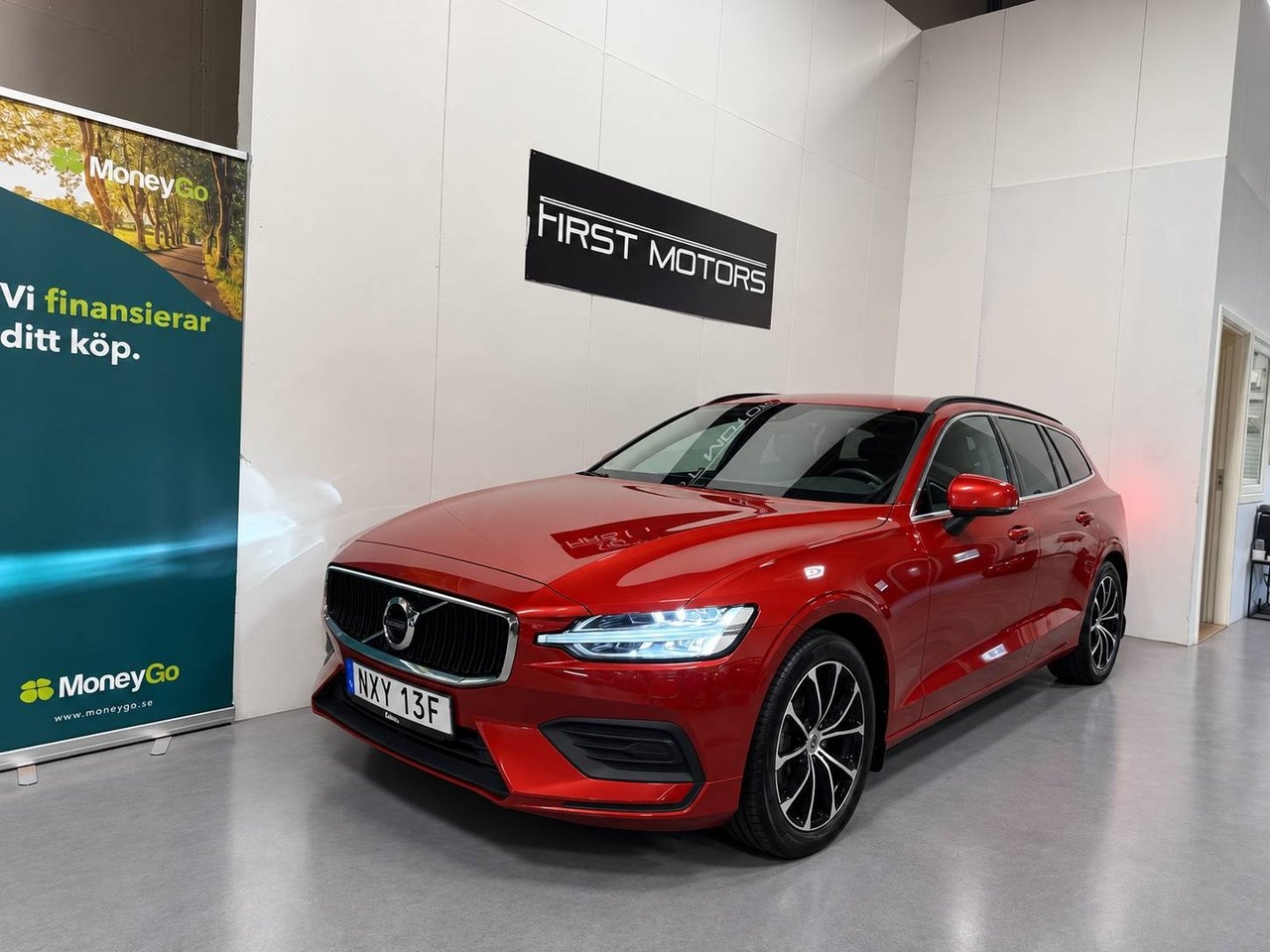 Volvo V60 2022, bild 2/28
