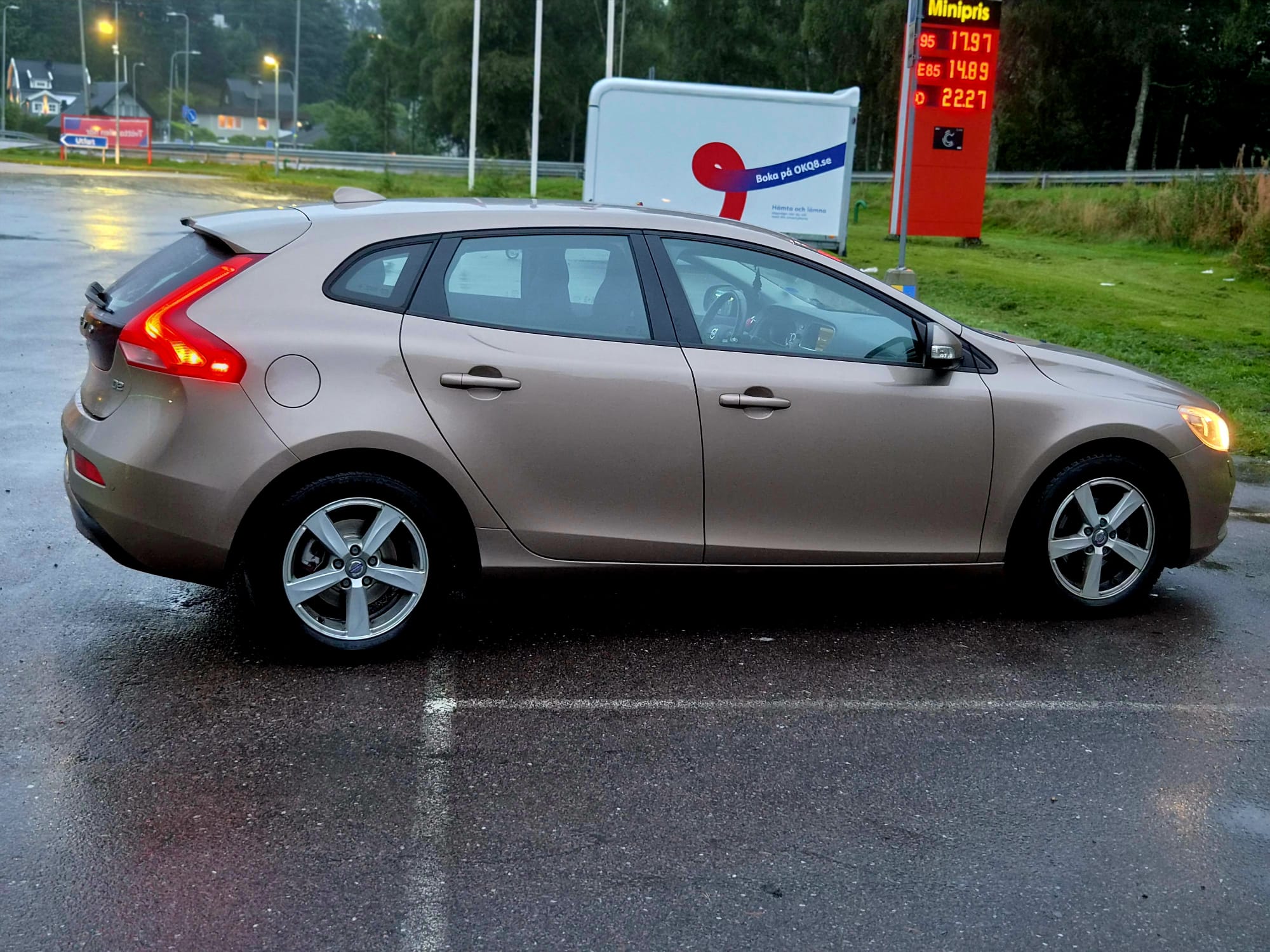 Volvo V40 D2 Manuell 2014, bild 4/10