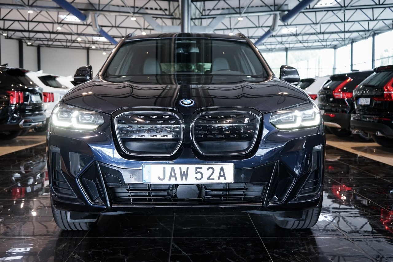 BMW iX3 Charged M Sport 2022, bild 2/10