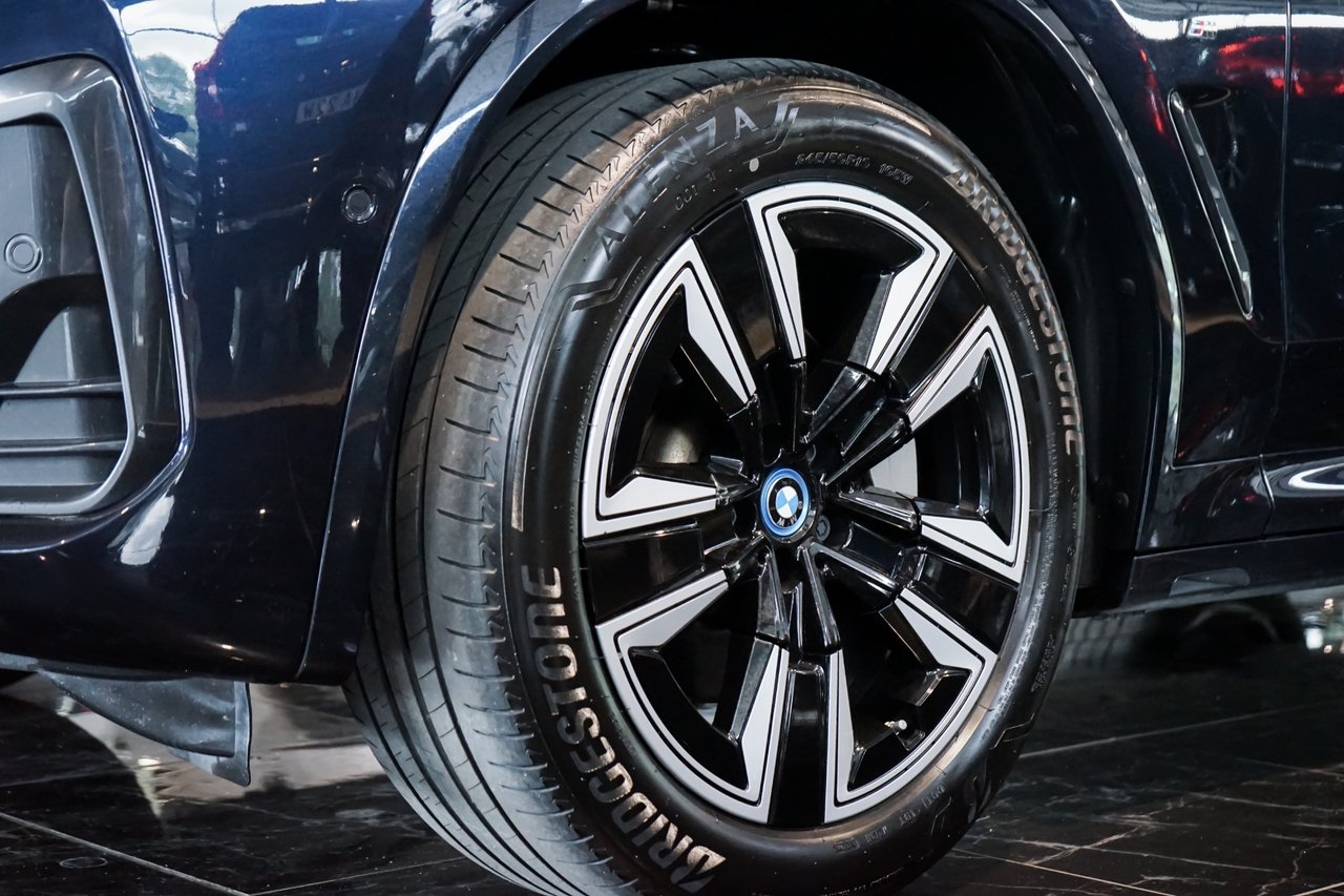 BMW iX3 Charged M Sport 2022, bild 5/10