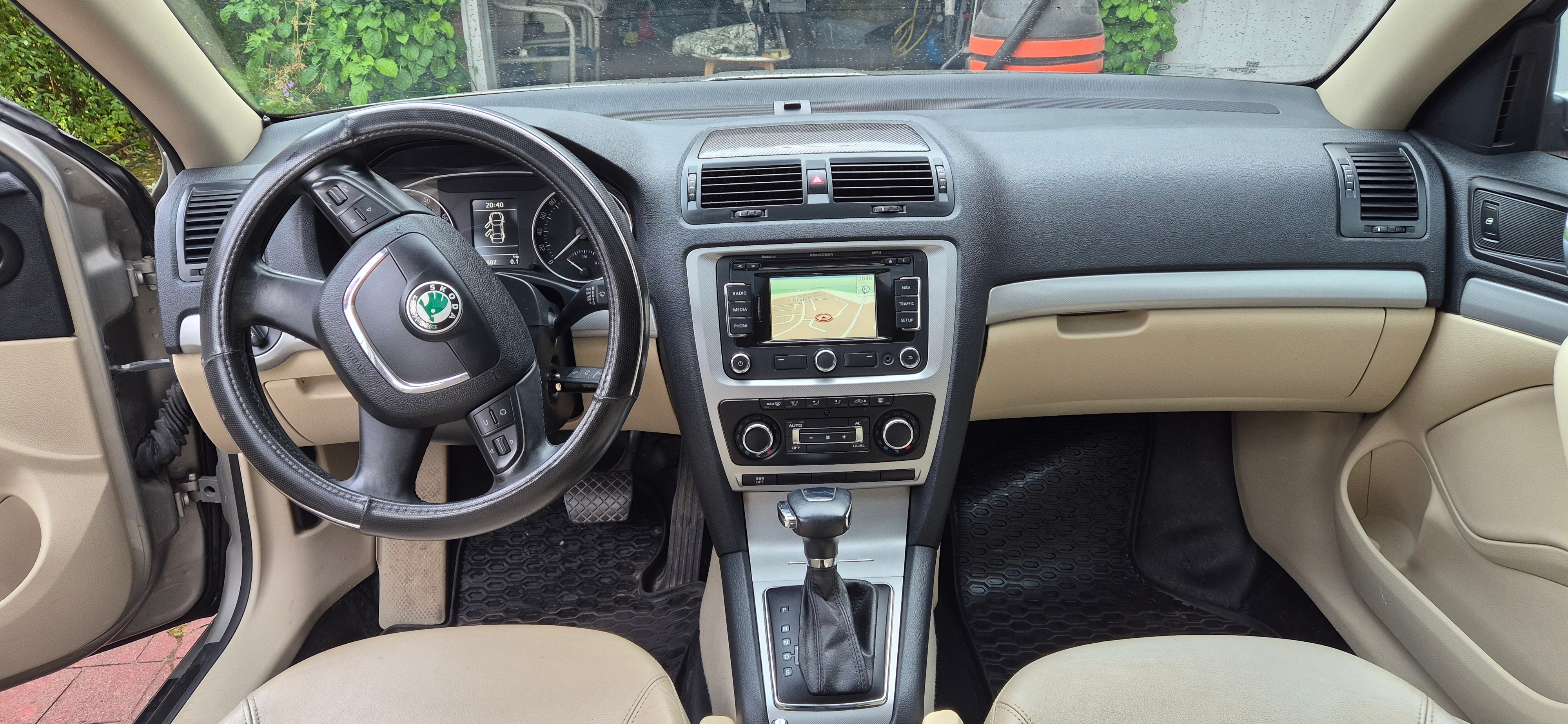 Skoda Octavia 1.6 MPI TipTronic 2010, bild 5/6