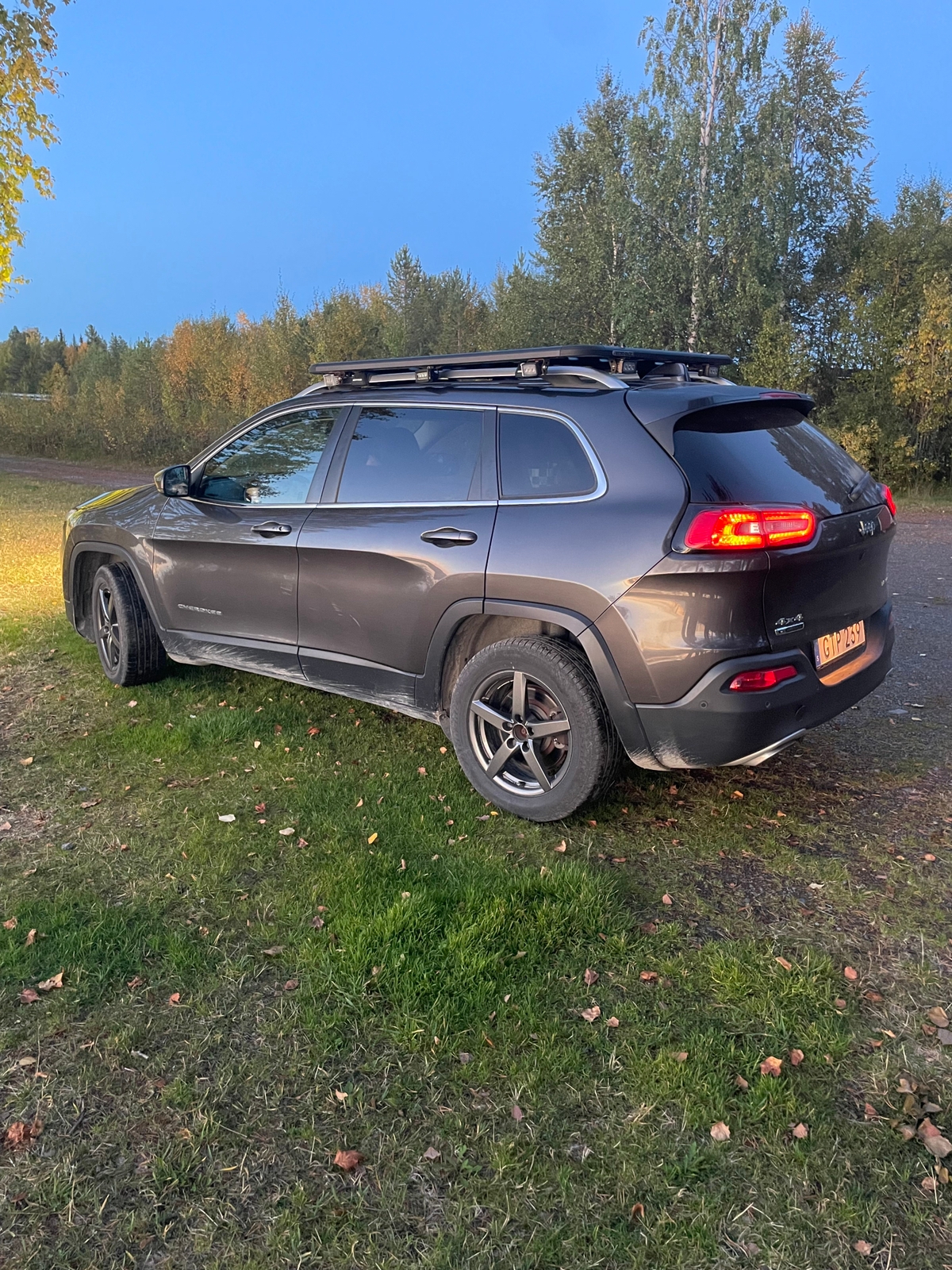 Jeep Cherokee 2.0 CRD 4WD Automatisk 2015, bild 3/5
