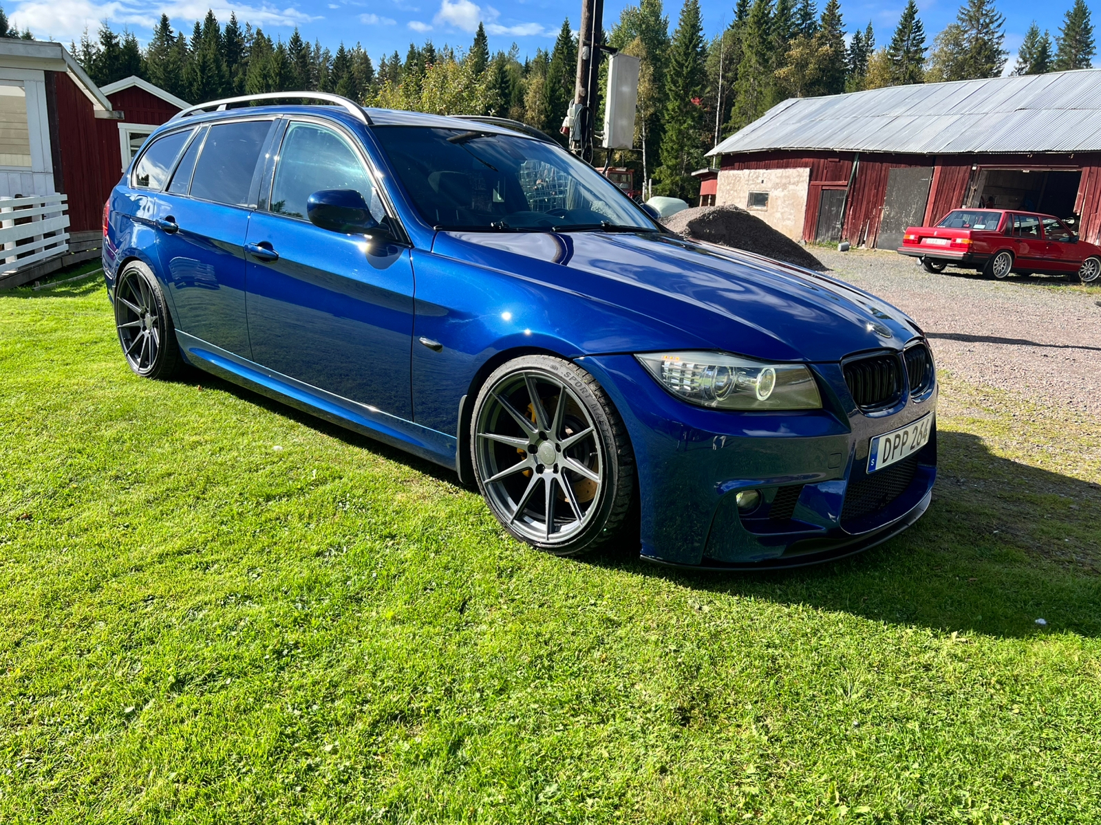 BMW 330 d Touring Manuell 2009, bild 2/7