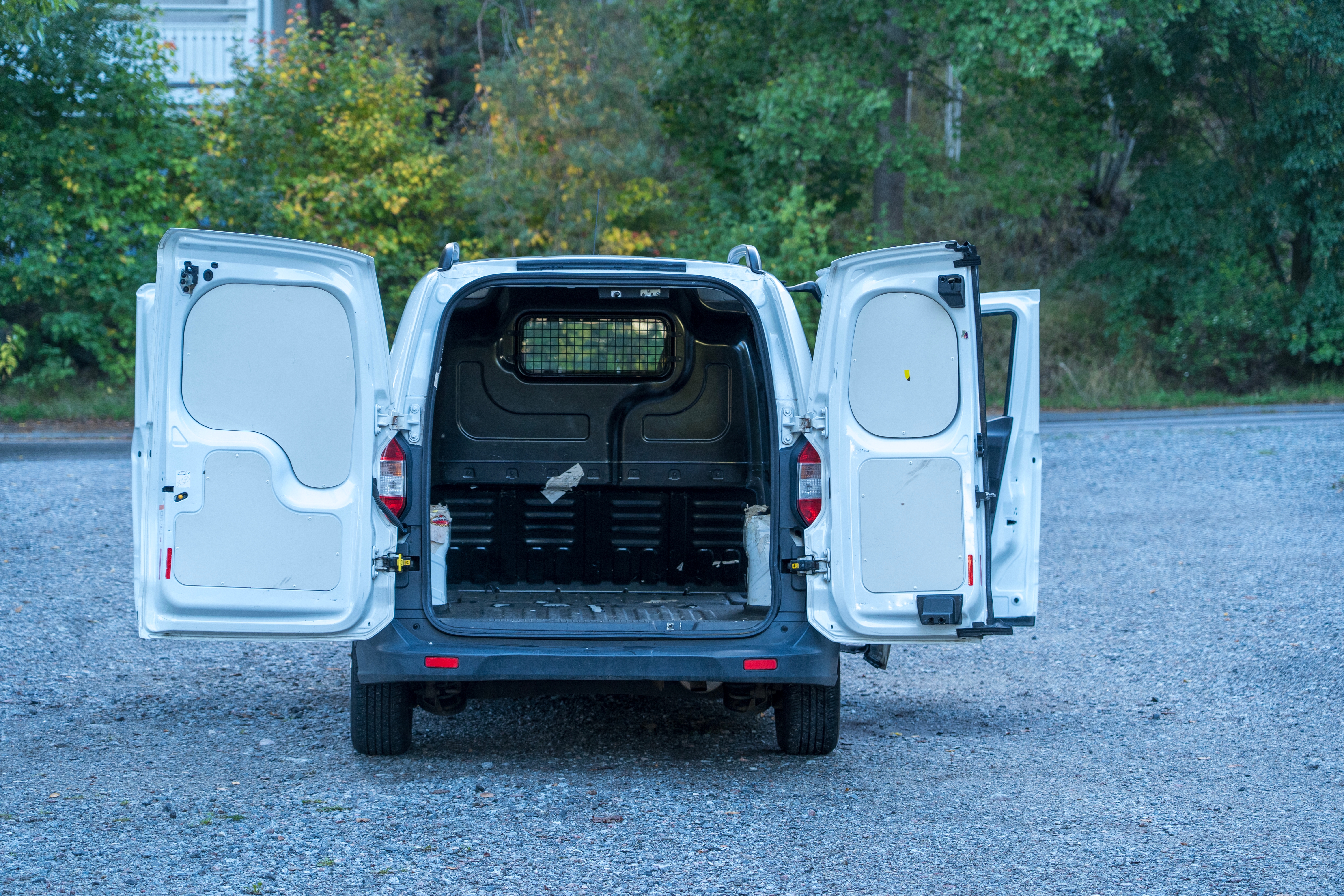 Ford Transit Courier 1.5 TDCi Manuell 2016, bild 6/10