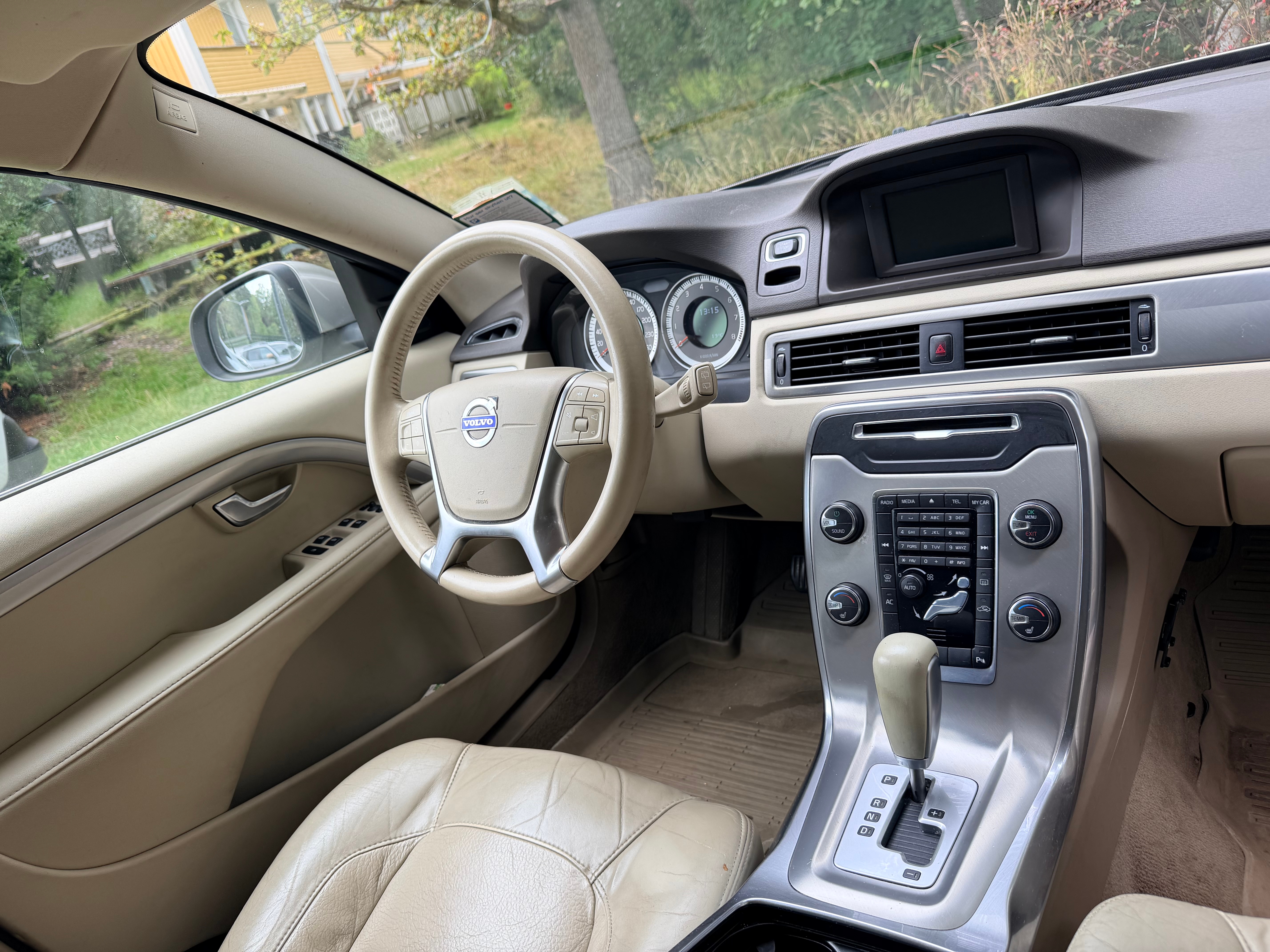 Volvo V70 T4F Powershift 2012, bild 8/8