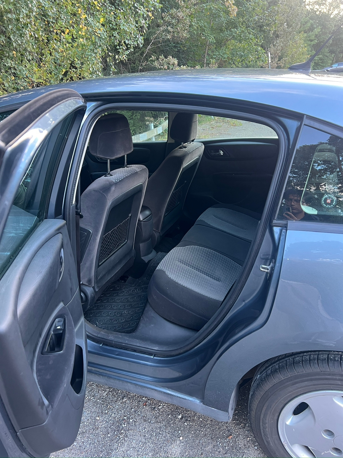Citroen C4 1.6 HDiF EGS 2008, kuva 4/9