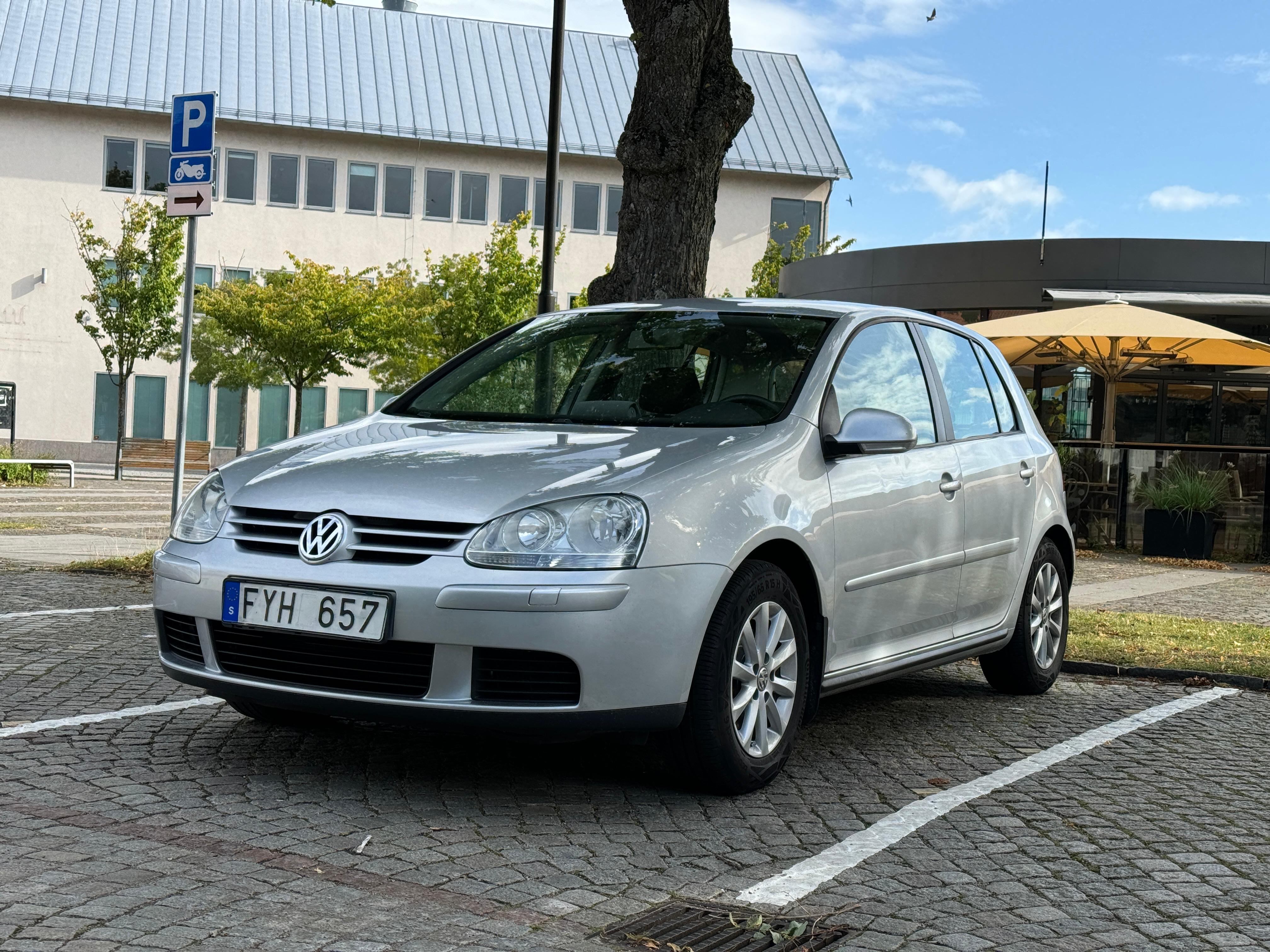Volkswagen Golf V 5-dörrar 1.6 Manuell 2008, bild 4/4