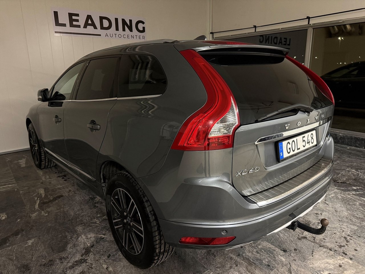 Volvo XC60 D4 AWD 190HK CLASSIC 2017, bild 2/10