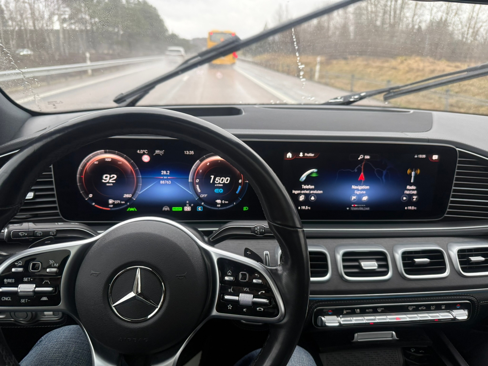Mercedes-Benz GLE 2022, kuva 4/6