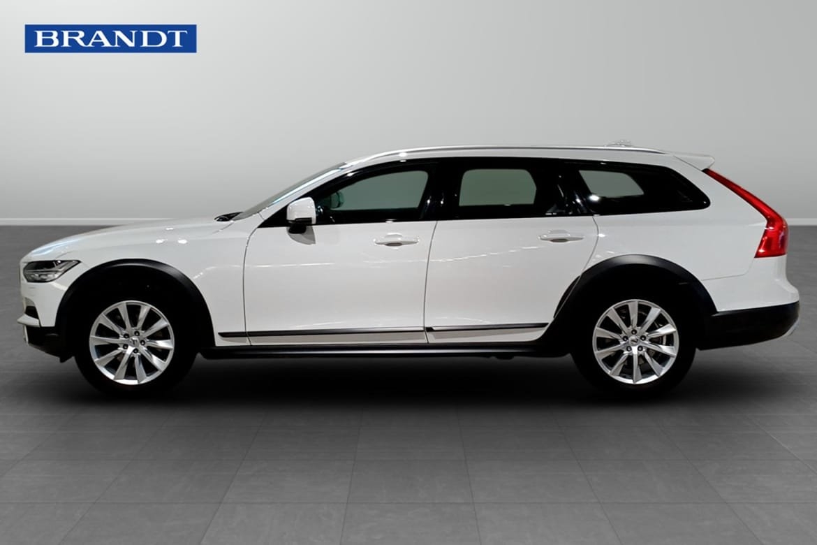 Volvo V90 Cross Country D4 AWD 2020, bild 3/9