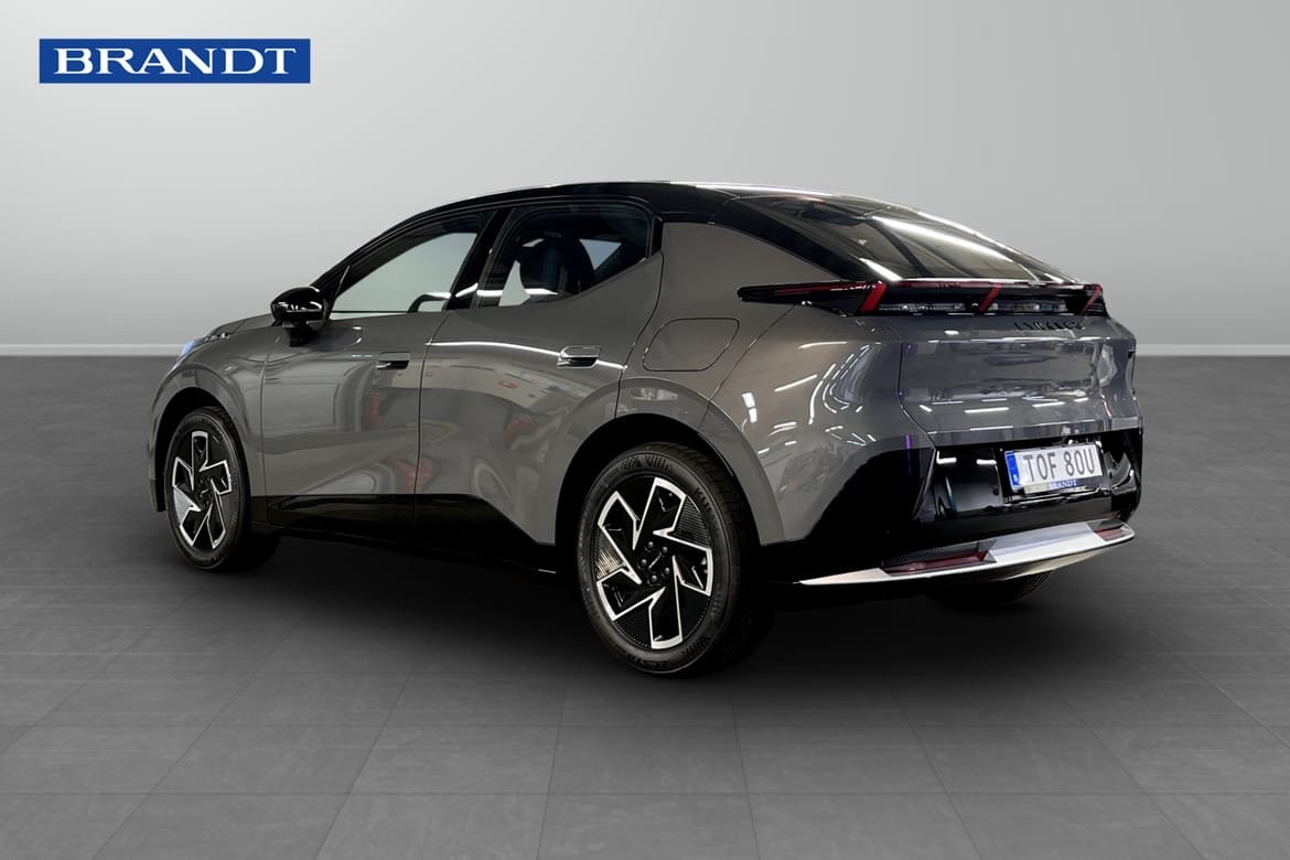 Lynk & Co 02 Core BEV 2026, bild 2/9