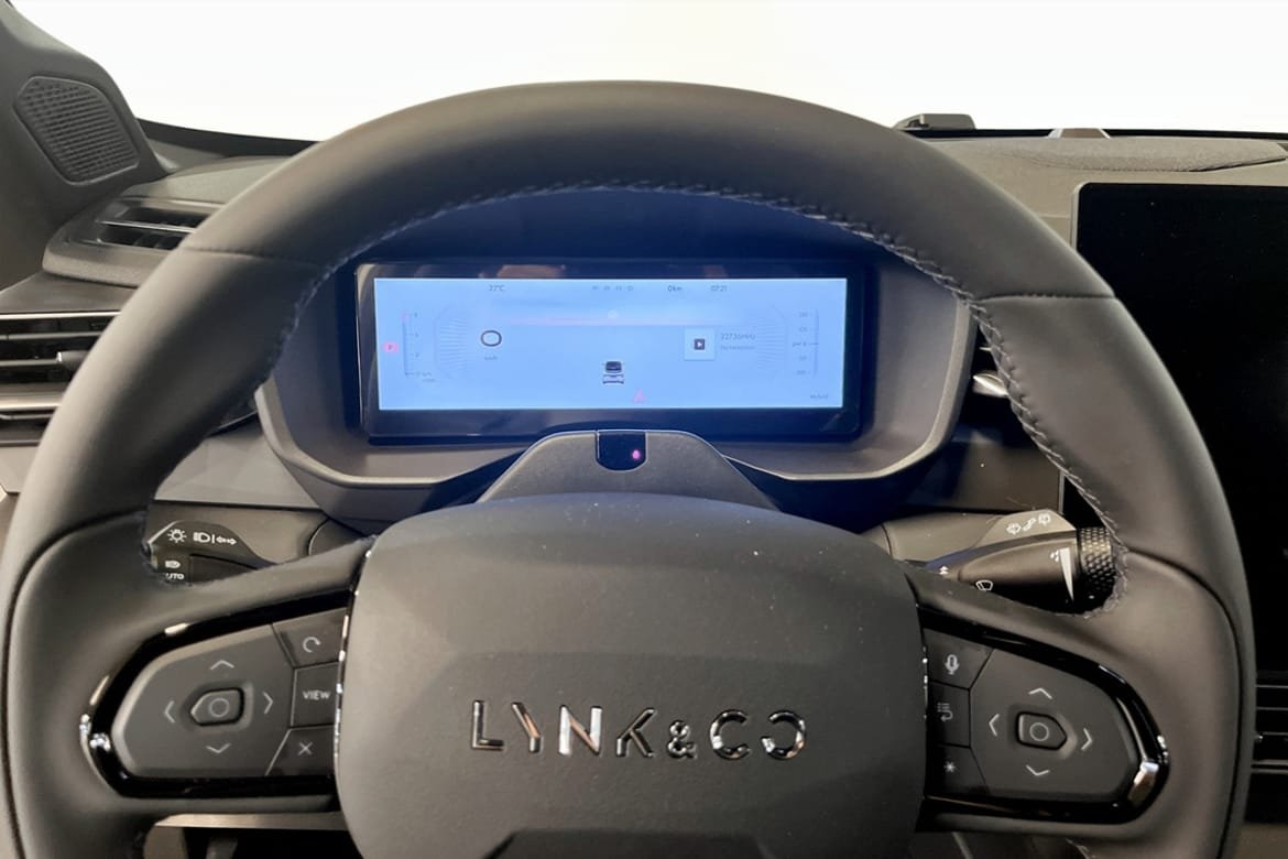 Lynk & Co 01 Core PHEV 2026, bild 7/9