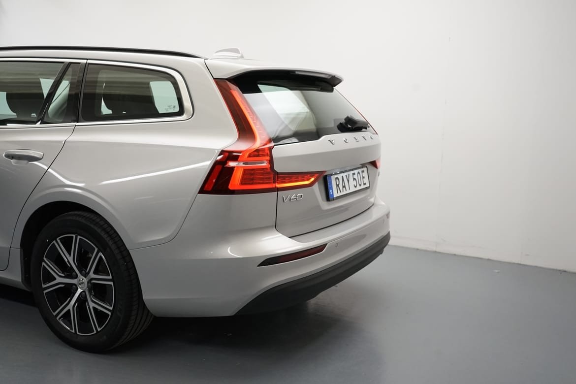 Volvo V60 B4 Bensin Core 2024, bild 3/10