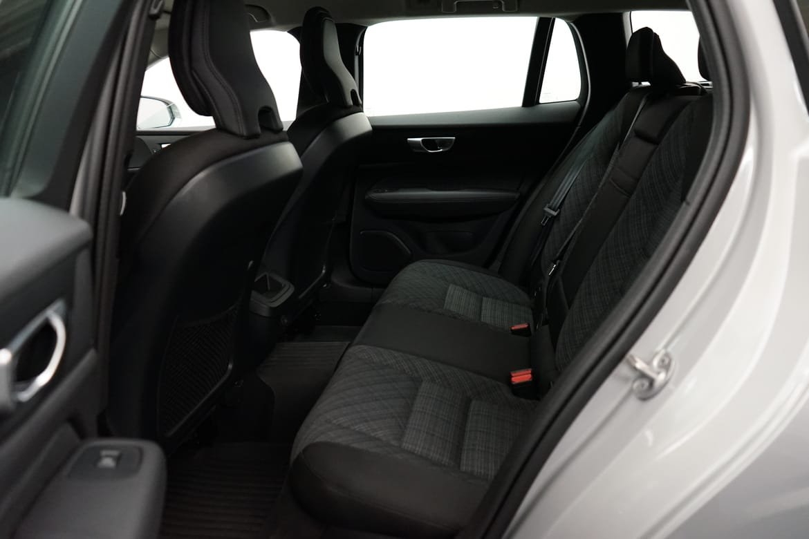 Volvo V60 B4 Bensin Core 2024, bild 7/10