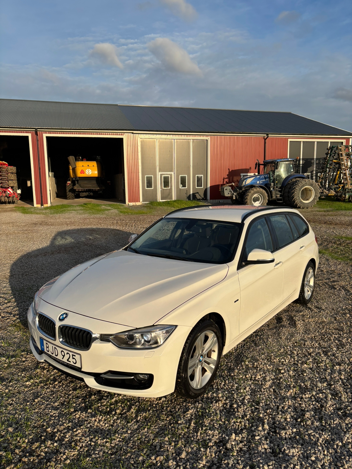 BMW 320 d xDrive Touring Manuell 2015, bild 2/7