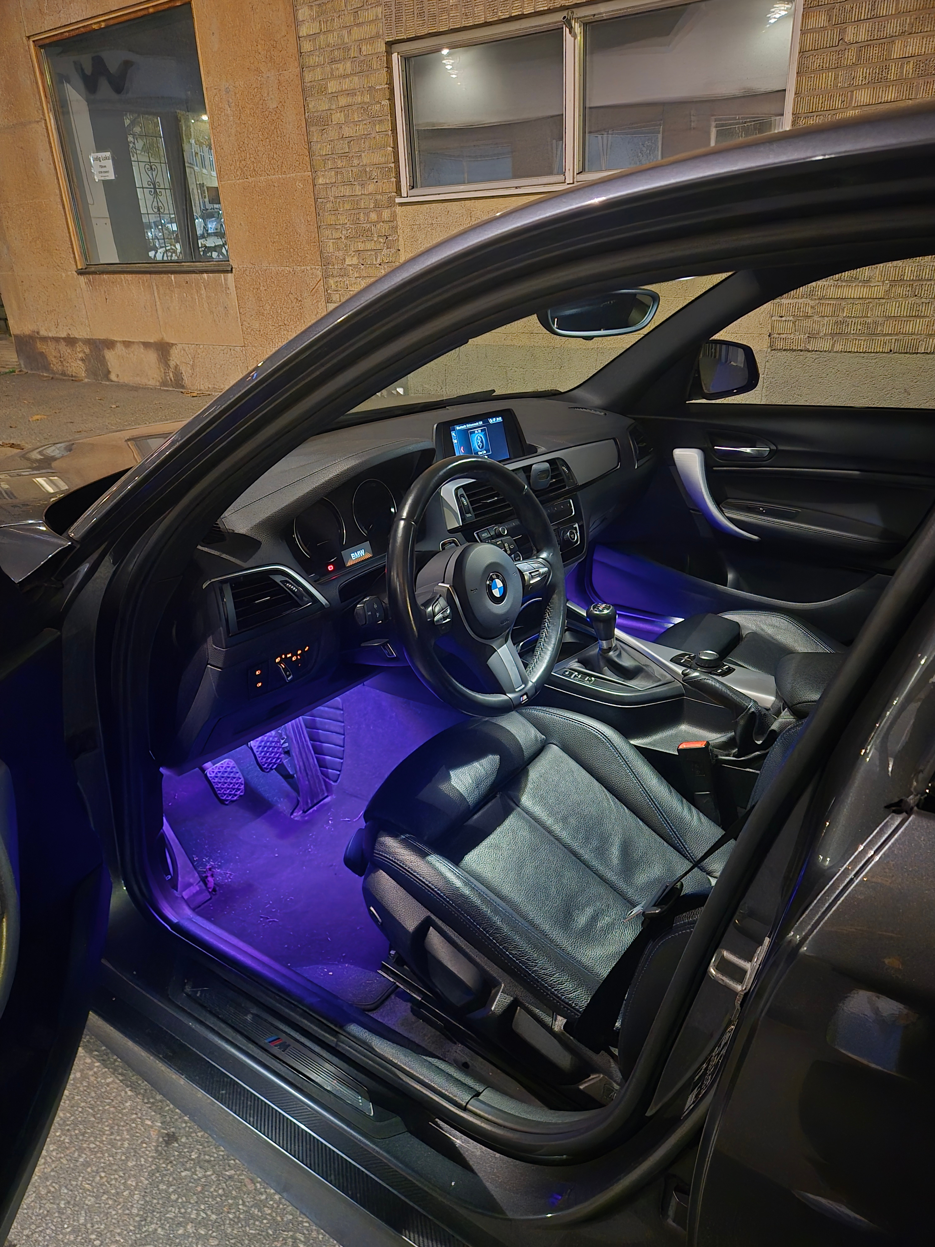 BMW 118 i M-Sport, 5-dörrars Manuell 2019, bild 4/9